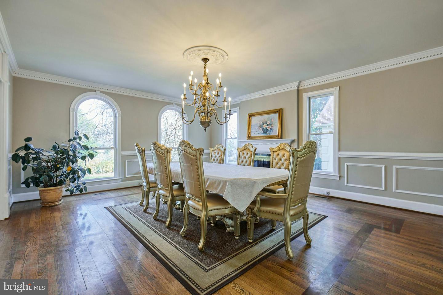 6830 CLIFTON RD, CLIFTON, Virginia 20124, 5 Bedrooms Bedrooms, ,5 BathroomsBathrooms,Residential,For sale,6830 CLIFTON RD,VAFX2223232 MLS # VAFX2223232