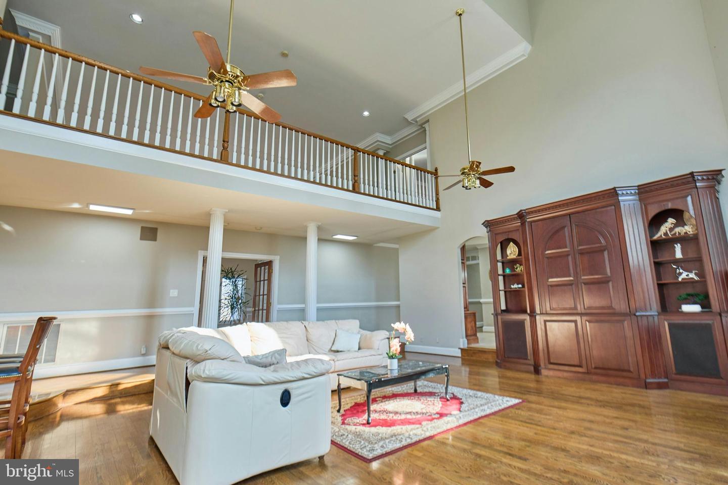 6830 CLIFTON RD, CLIFTON, Virginia 20124, 5 Bedrooms Bedrooms, ,5 BathroomsBathrooms,Residential,For sale,6830 CLIFTON RD,VAFX2223232 MLS # VAFX2223232