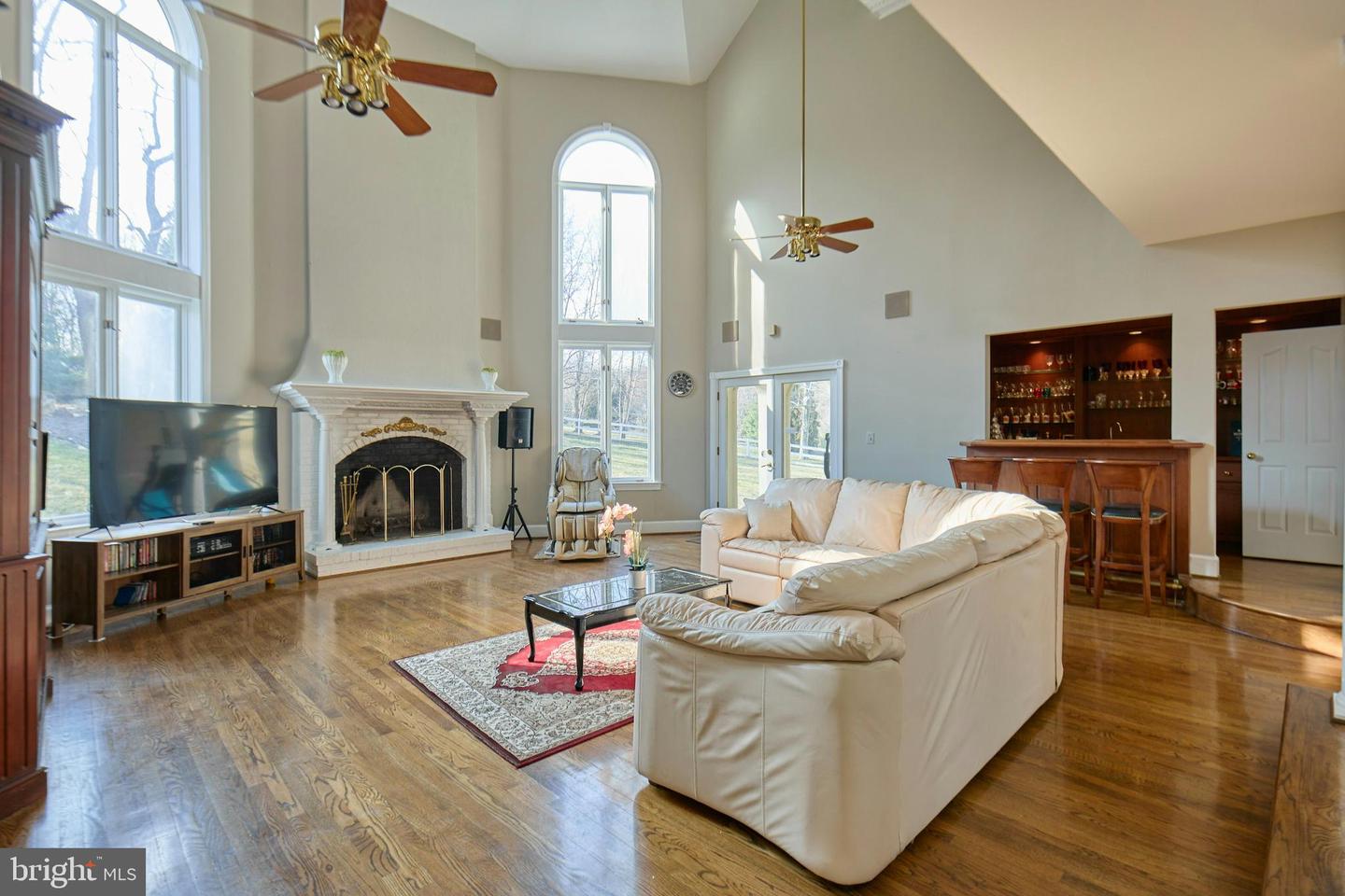 6830 CLIFTON RD, CLIFTON, Virginia 20124, 5 Bedrooms Bedrooms, ,5 BathroomsBathrooms,Residential,For sale,6830 CLIFTON RD,VAFX2223232 MLS # VAFX2223232
