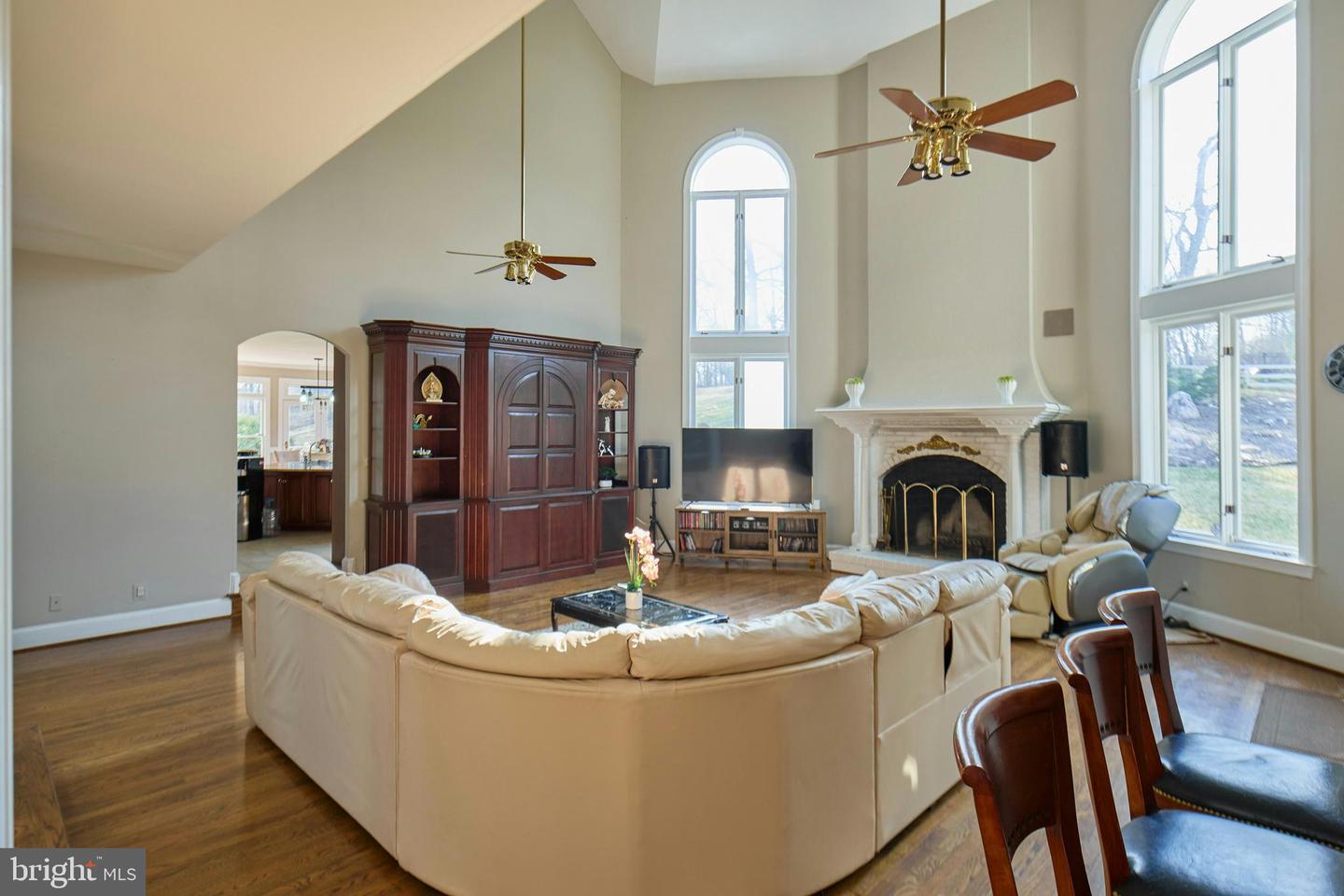 6830 CLIFTON RD, CLIFTON, Virginia 20124, 5 Bedrooms Bedrooms, ,5 BathroomsBathrooms,Residential,For sale,6830 CLIFTON RD,VAFX2223232 MLS # VAFX2223232