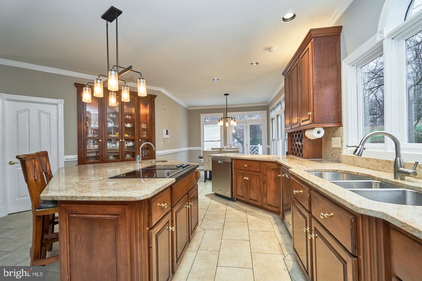 6830 CLIFTON RD, CLIFTON, Virginia 20124, 5 Bedrooms Bedrooms, ,5 BathroomsBathrooms,Residential,For sale,6830 CLIFTON RD,VAFX2223232 MLS # VAFX2223232