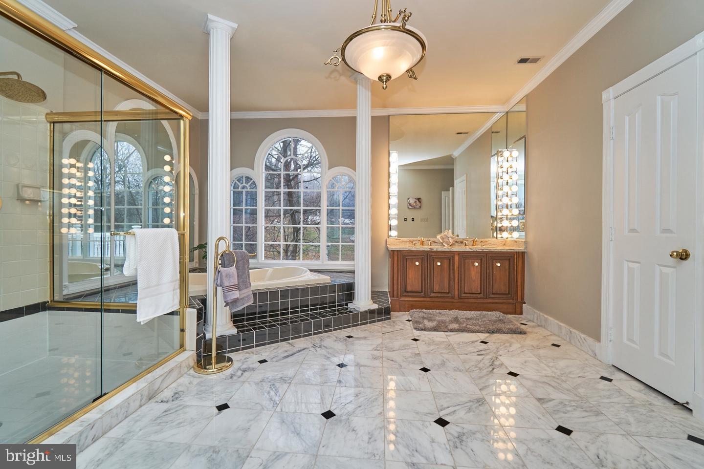 6830 CLIFTON RD, CLIFTON, Virginia 20124, 5 Bedrooms Bedrooms, ,5 BathroomsBathrooms,Residential,For sale,6830 CLIFTON RD,VAFX2223232 MLS # VAFX2223232