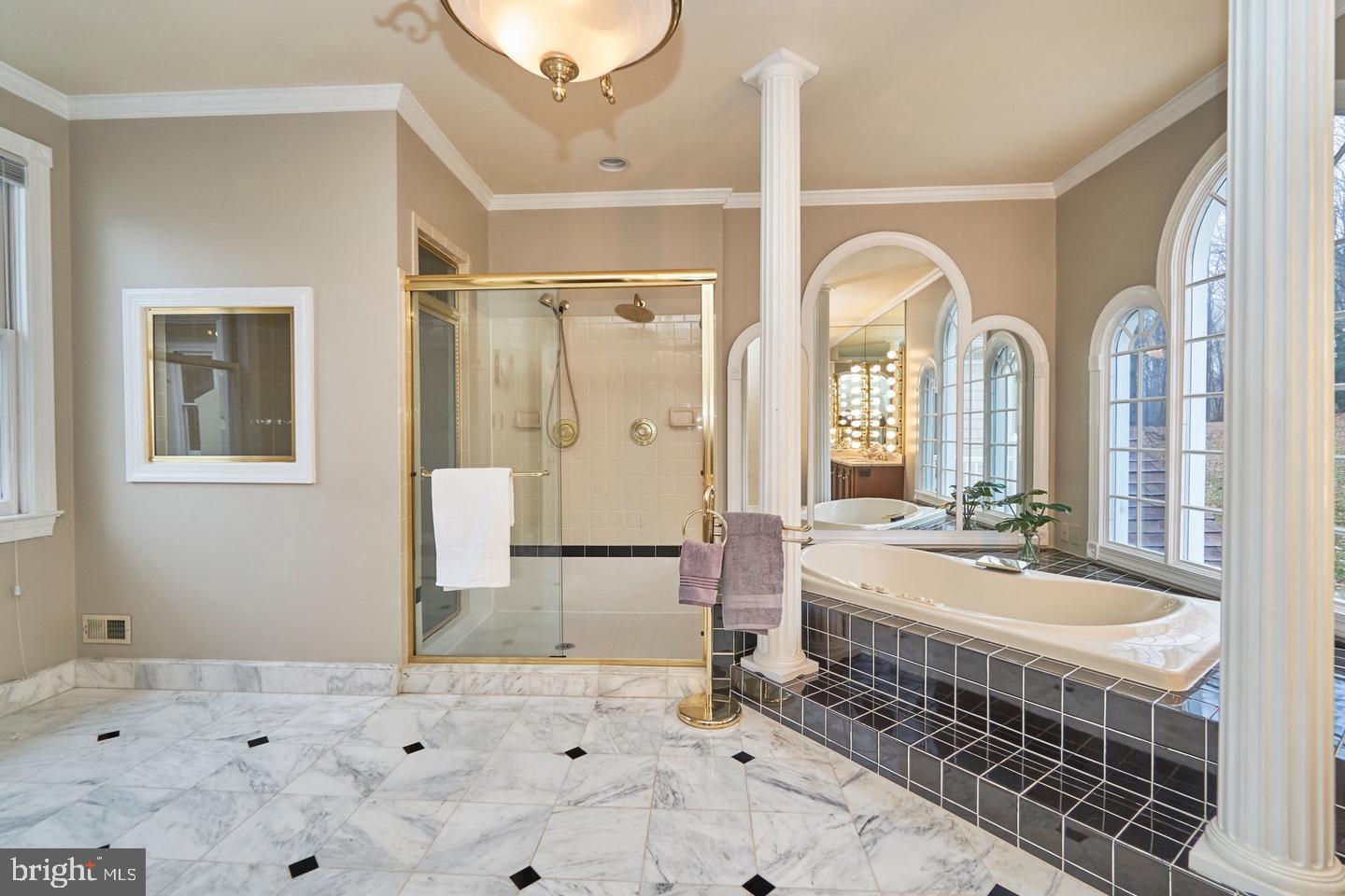 6830 CLIFTON RD, CLIFTON, Virginia 20124, 5 Bedrooms Bedrooms, ,5 BathroomsBathrooms,Residential,For sale,6830 CLIFTON RD,VAFX2223232 MLS # VAFX2223232
