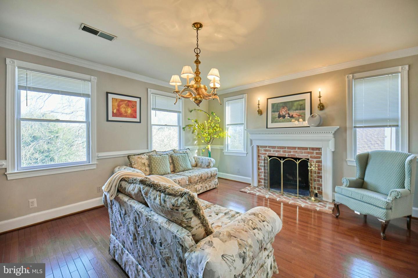 6830 CLIFTON RD, CLIFTON, Virginia 20124, 5 Bedrooms Bedrooms, ,5 BathroomsBathrooms,Residential,For sale,6830 CLIFTON RD,VAFX2223232 MLS # VAFX2223232