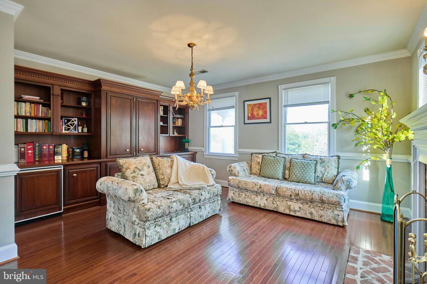 6830 CLIFTON RD, CLIFTON, Virginia 20124, 5 Bedrooms Bedrooms, ,5 BathroomsBathrooms,Residential,For sale,6830 CLIFTON RD,VAFX2223232 MLS # VAFX2223232