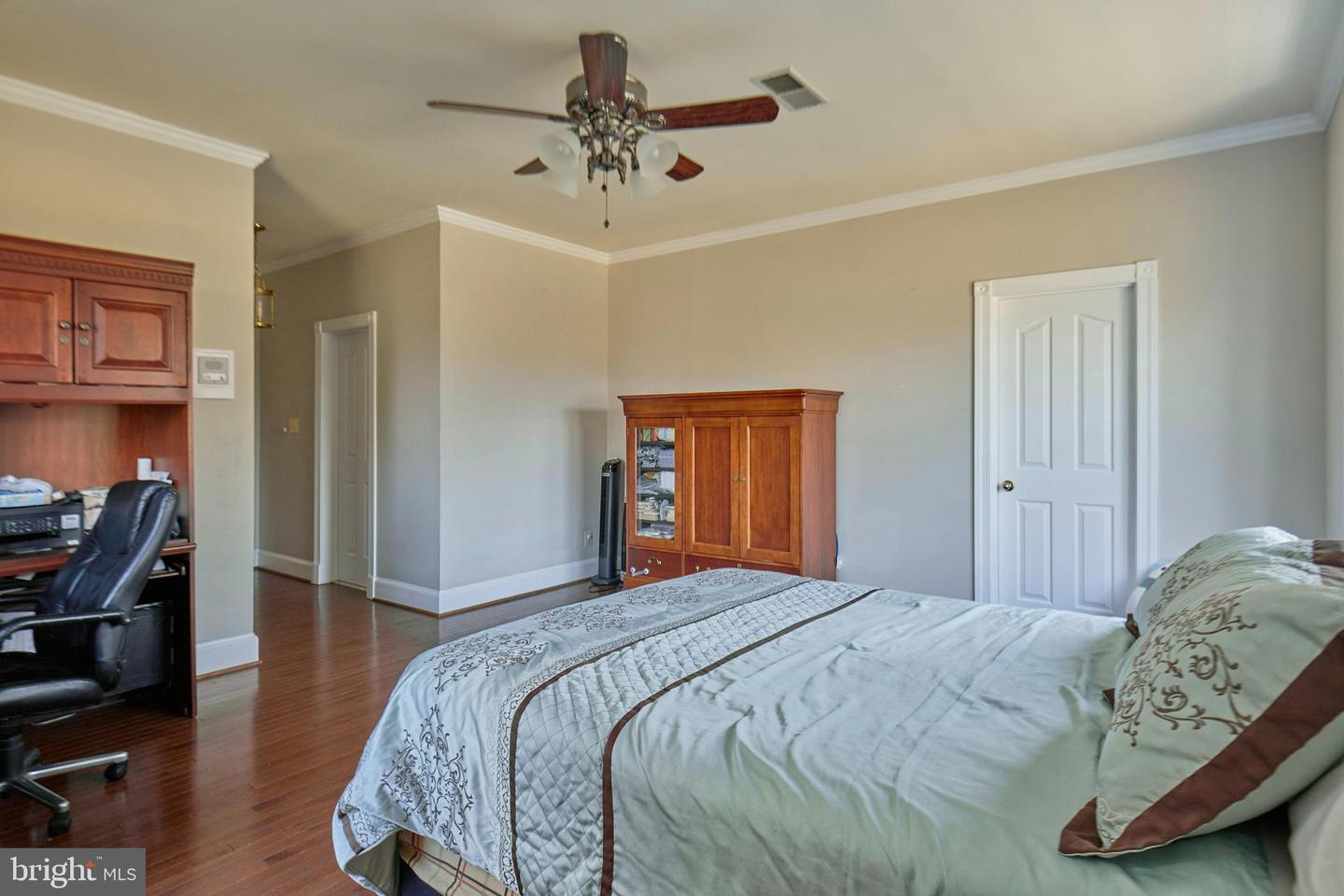6830 CLIFTON RD, CLIFTON, Virginia 20124, 5 Bedrooms Bedrooms, ,5 BathroomsBathrooms,Residential,For sale,6830 CLIFTON RD,VAFX2223232 MLS # VAFX2223232