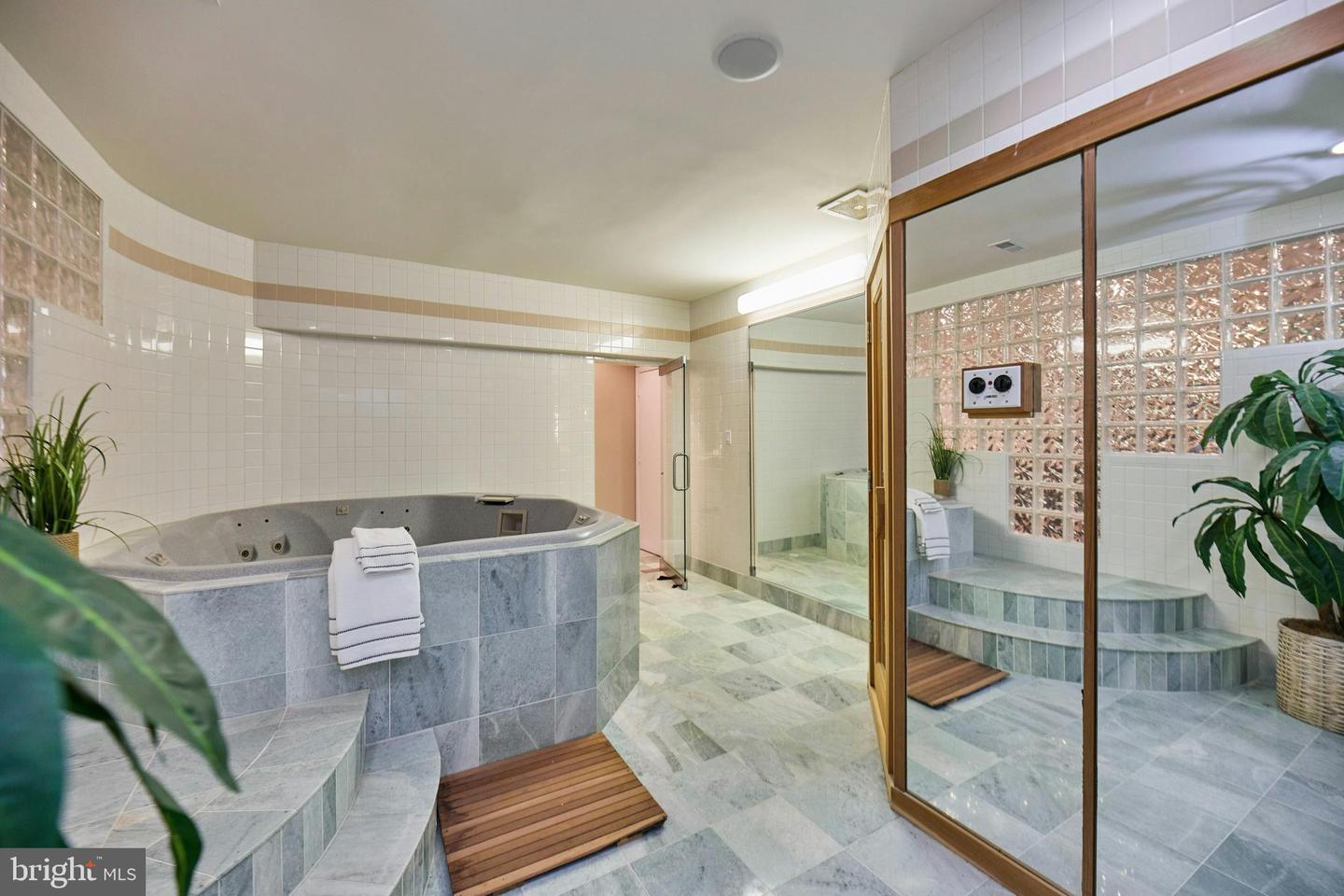 6830 CLIFTON RD, CLIFTON, Virginia 20124, 5 Bedrooms Bedrooms, ,5 BathroomsBathrooms,Residential,For sale,6830 CLIFTON RD,VAFX2223232 MLS # VAFX2223232