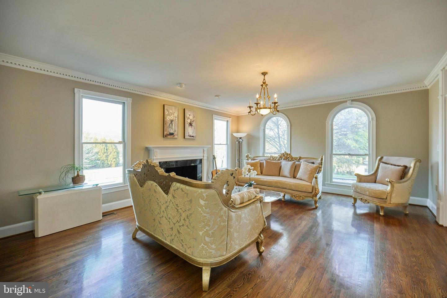 6830 CLIFTON RD, CLIFTON, Virginia 20124, 5 Bedrooms Bedrooms, ,5 BathroomsBathrooms,Residential,For sale,6830 CLIFTON RD,VAFX2223232 MLS # VAFX2223232