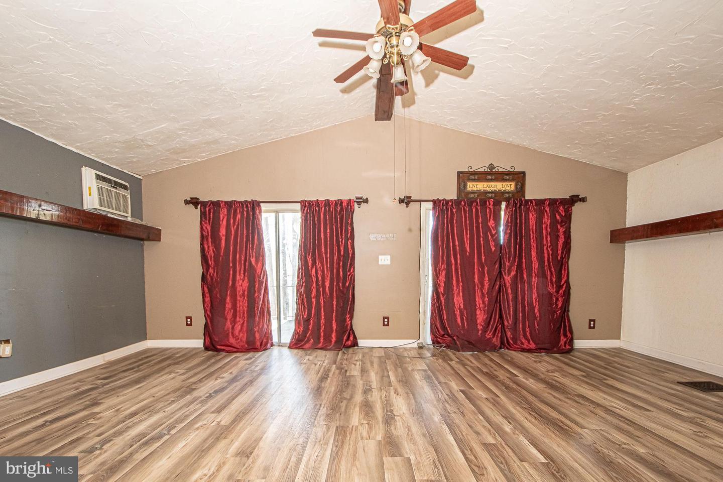 4792 HOWELLSVILLE RD, FRONT ROYAL, Virginia 22630, 2 Bedrooms Bedrooms, ,2 BathroomsBathrooms,Residential,For sale,4792 HOWELLSVILLE RD,VAWR2010820 MLS # VAWR2010820