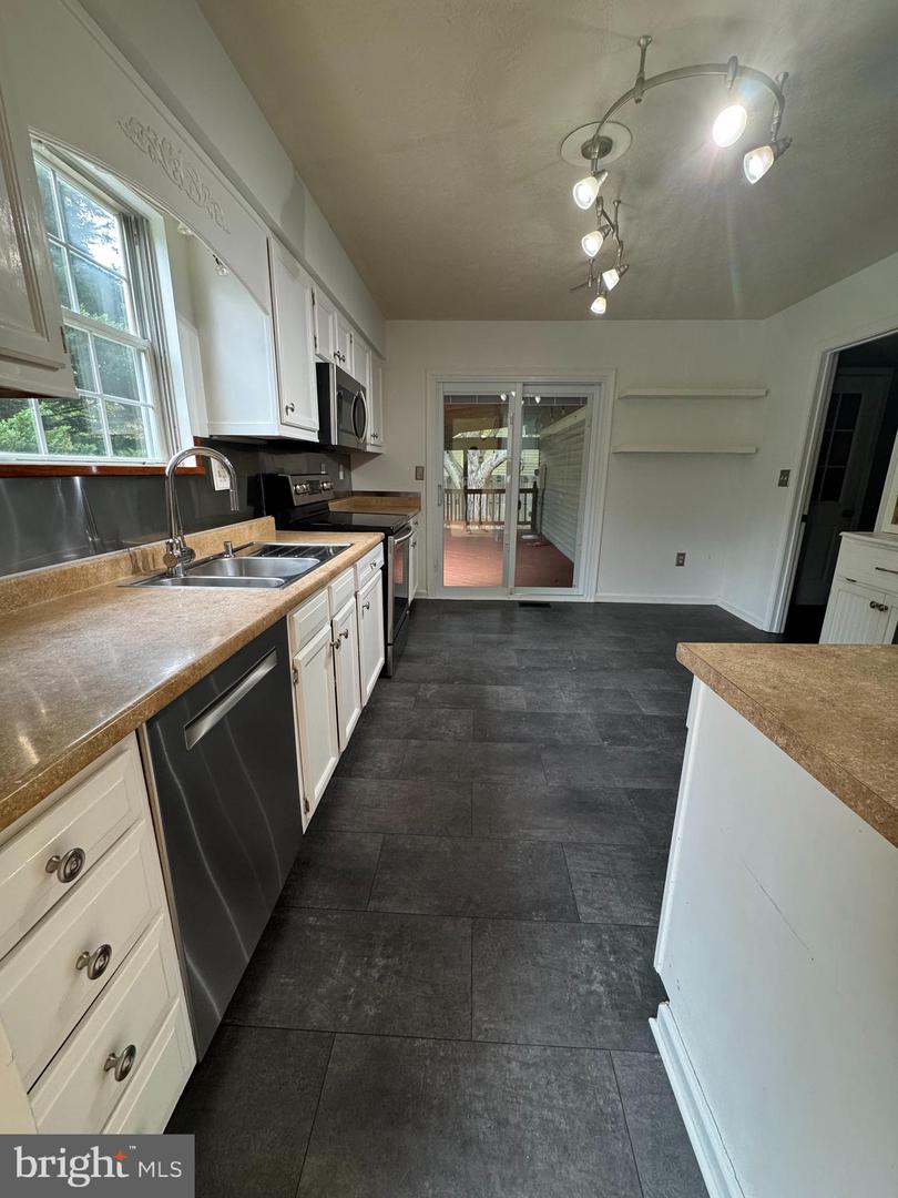 62 VISTA WOODS RD, STAFFORD, Virginia 22556, 3 Bedrooms Bedrooms, ,3 BathroomsBathrooms,Residential,For sale,62 VISTA WOODS RD,VAST2039146 MLS # VAST2039146