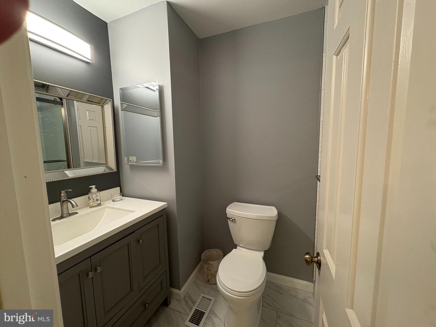 5930 LANGTON DR, FRANCONIA, Virginia 22310, 3 Bedrooms Bedrooms, ,3 BathroomsBathrooms,Residential,For sale,5930 LANGTON DR,VAFX2246138 MLS # VAFX2246138