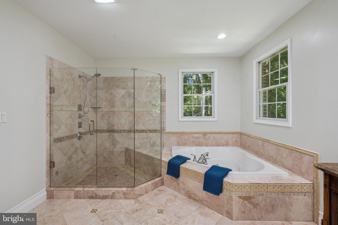 3905 HUMMER, ANNANDALE, Virginia 22003, 7 Bedrooms Bedrooms, 21 Rooms Rooms,6 BathroomsBathrooms,Residential,For sale,3905 HUMMER,VAFX2258040 MLS # VAFX2258040