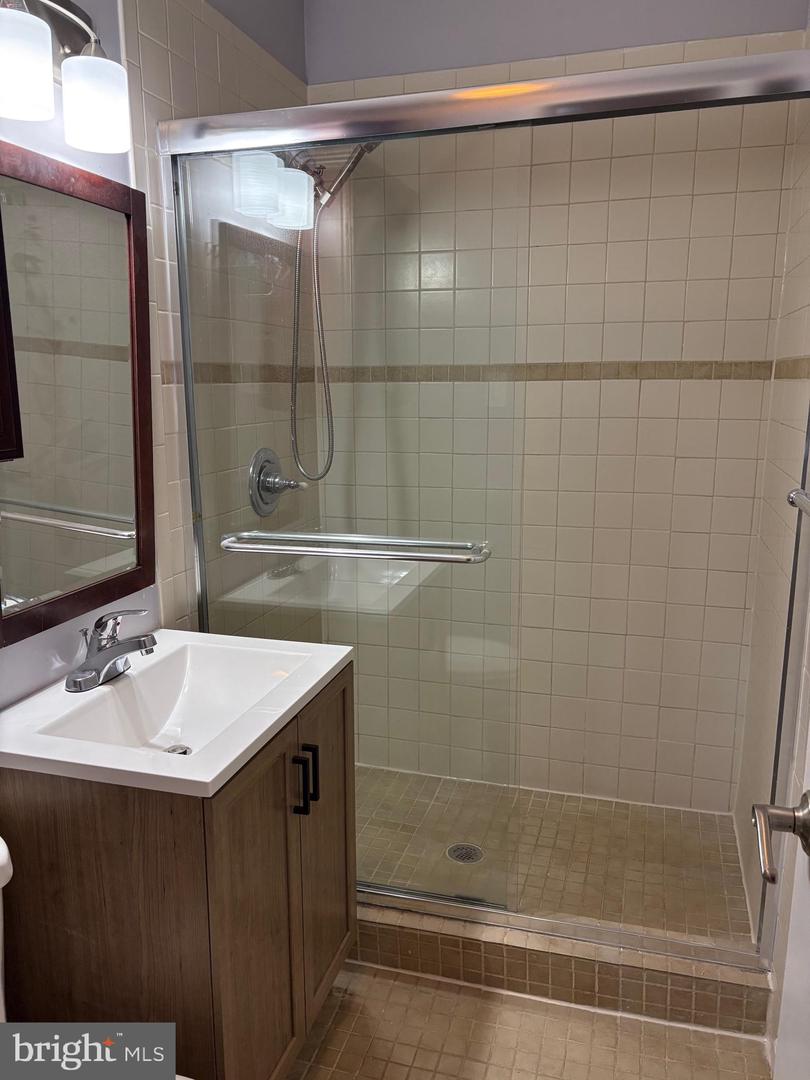 6447 GILDAR ST, ALEXANDRIA, Virginia 22310, 3 Bedrooms Bedrooms, ,2 BathroomsBathrooms,Residential,For sale,6447 GILDAR ST,VAFX2260720 MLS # VAFX2260720
