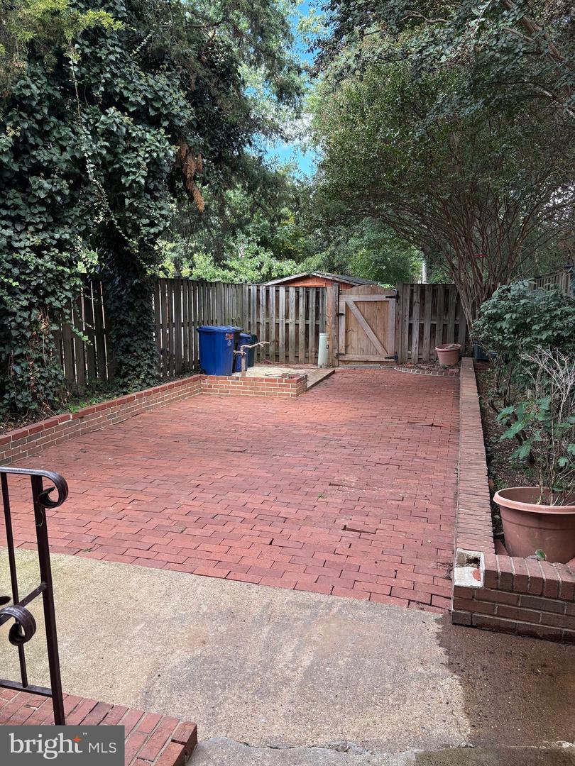 6447 GILDAR ST, ALEXANDRIA, Virginia 22310, 3 Bedrooms Bedrooms, ,2 BathroomsBathrooms,Residential,For sale,6447 GILDAR ST,VAFX2260720 MLS # VAFX2260720