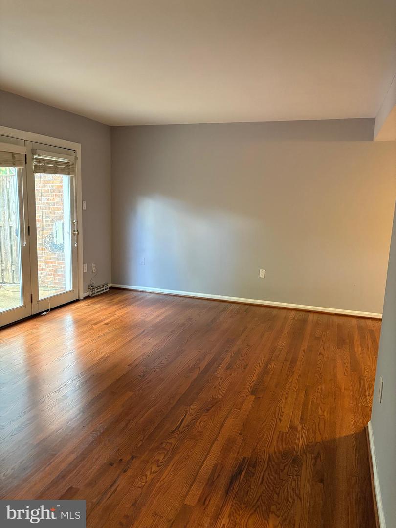 6447 GILDAR ST, ALEXANDRIA, Virginia 22310, 3 Bedrooms Bedrooms, ,2 BathroomsBathrooms,Residential,For sale,6447 GILDAR ST,VAFX2260720 MLS # VAFX2260720