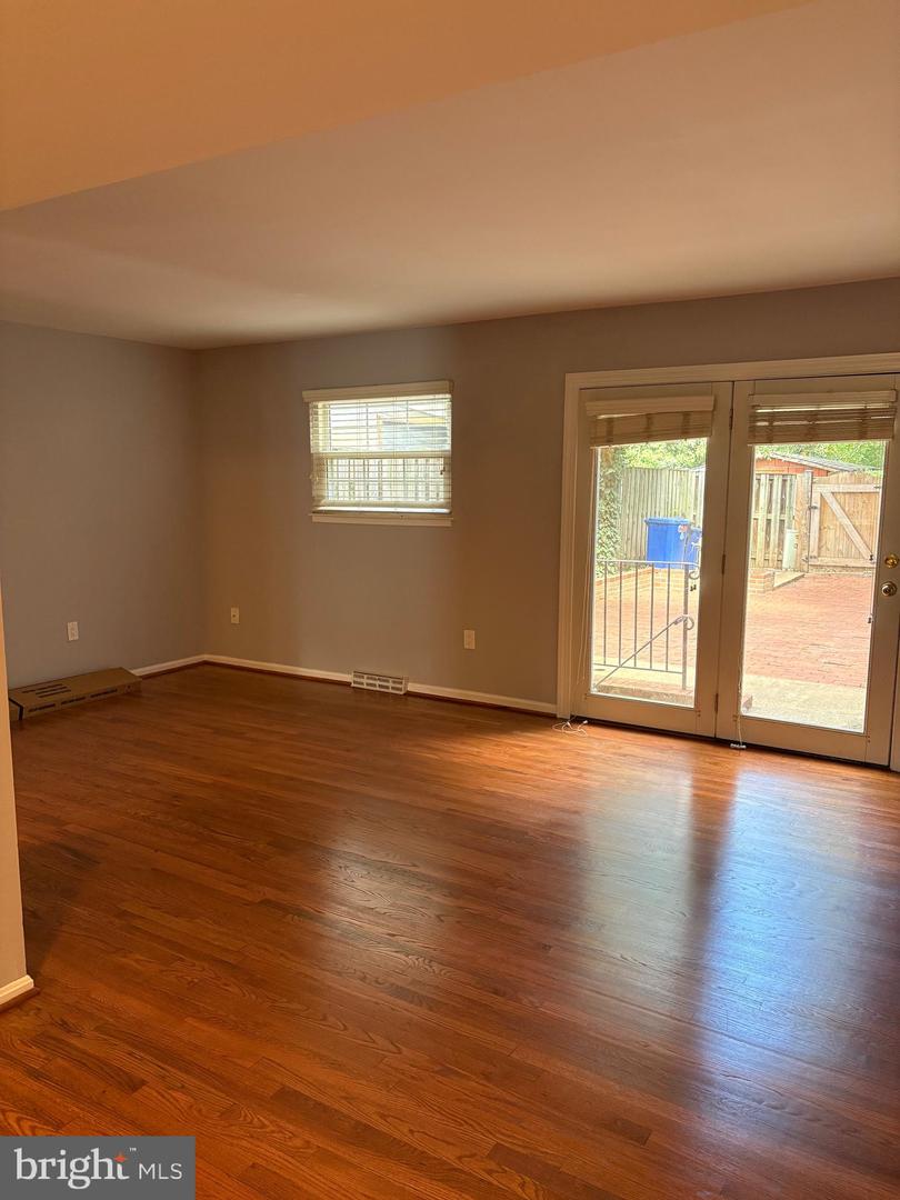 6447 GILDAR ST, ALEXANDRIA, Virginia 22310, 3 Bedrooms Bedrooms, ,2 BathroomsBathrooms,Residential,For sale,6447 GILDAR ST,VAFX2260720 MLS # VAFX2260720