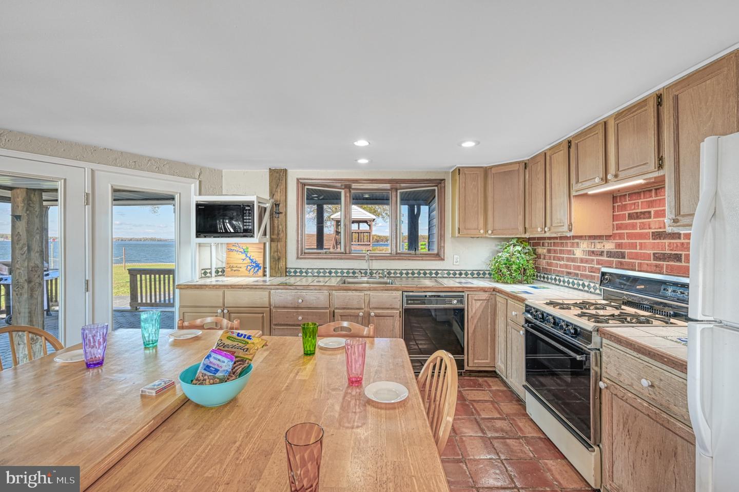 11200 EMERY LN, BUMPASS, Virginia 23024, 7 Bedrooms Bedrooms, 14 Rooms Rooms,6 BathroomsBathrooms,Residential,For sale,11200 EMERY LN,VASP2035612 MLS # VASP2035612