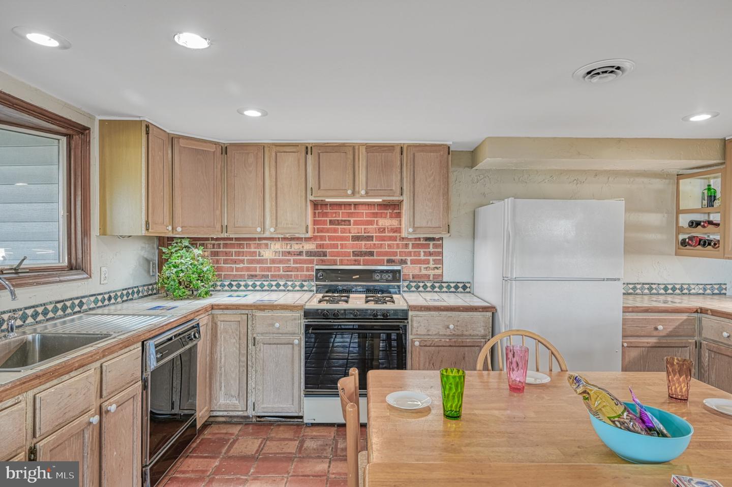 11200 EMERY LN, BUMPASS, Virginia 23024, 7 Bedrooms Bedrooms, 14 Rooms Rooms,6 BathroomsBathrooms,Residential,For sale,11200 EMERY LN,VASP2035612 MLS # VASP2035612