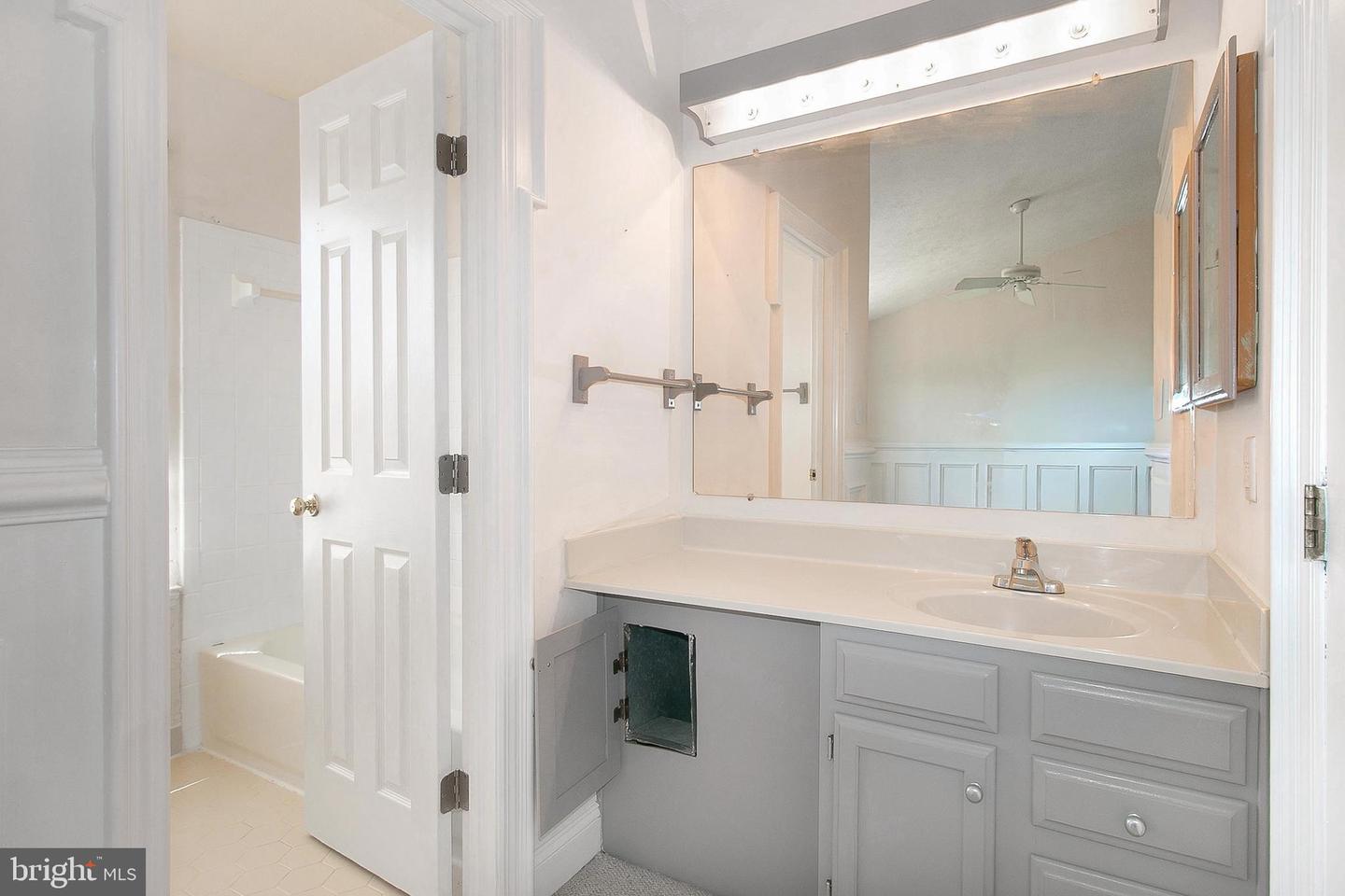 14096 WINDING RIDGE LANE, CENTREVILLE, Virginia 20121, 4 Bedrooms Bedrooms, ,3 BathroomsBathrooms,Residential,For sale,14096 WINDING RIDGE LANE,VAFX2263528 MLS # VAFX2263528