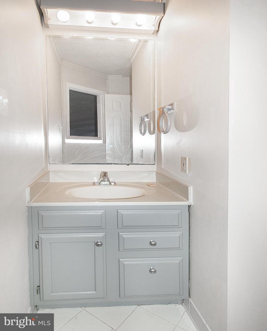 14096 WINDING RIDGE LANE, CENTREVILLE, Virginia 20121, 4 Bedrooms Bedrooms, ,3 BathroomsBathrooms,Residential,For sale,14096 WINDING RIDGE LANE,VAFX2263528 MLS # VAFX2263528