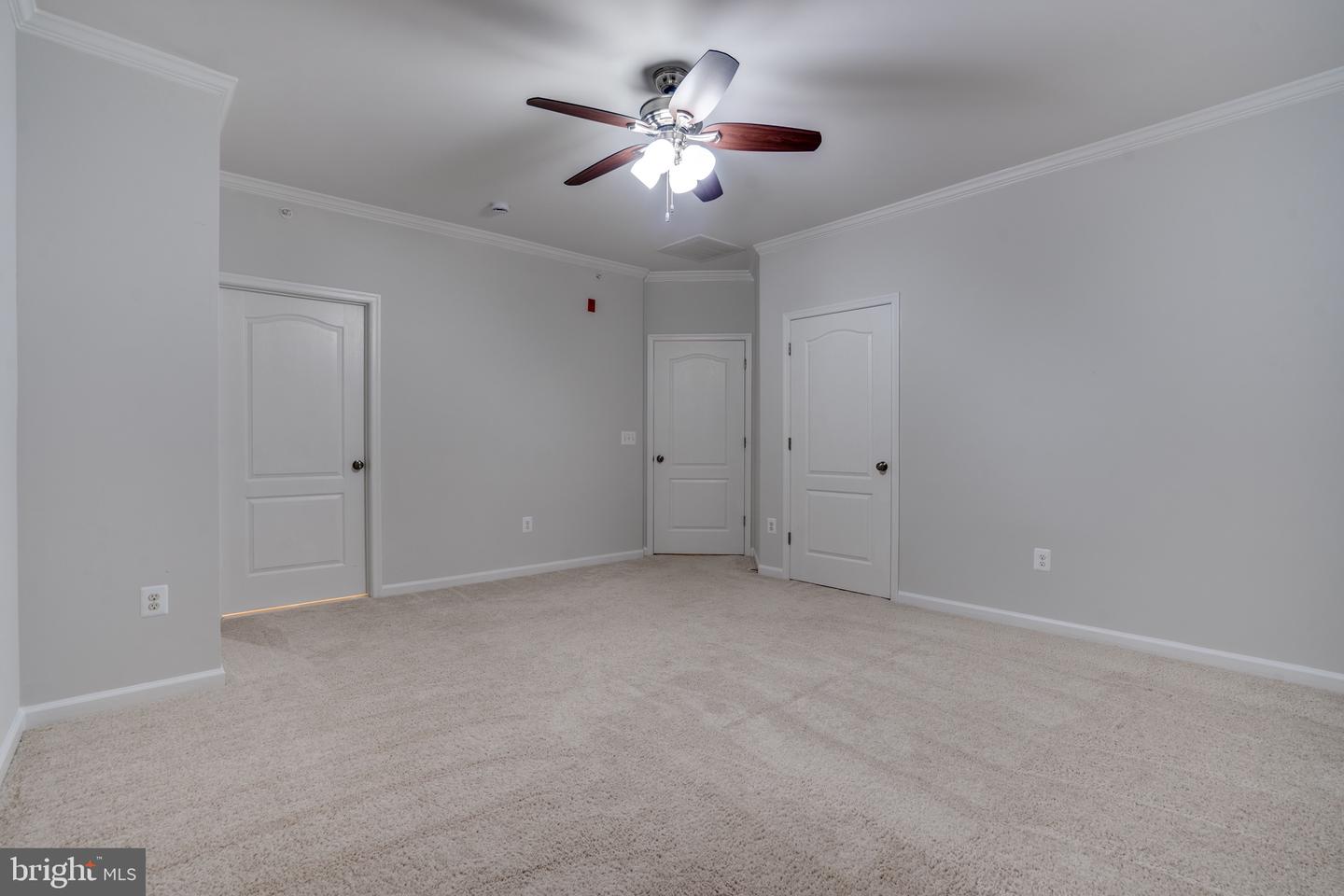 24636 WOOLLY MAMMOTH TER #401, ALDIE, Virginia 20105, 3 Bedrooms Bedrooms, ,2 BathroomsBathrooms,Residential,For sale,24636 WOOLLY MAMMOTH TER #401,VALO2106110 MLS # VALO2106110