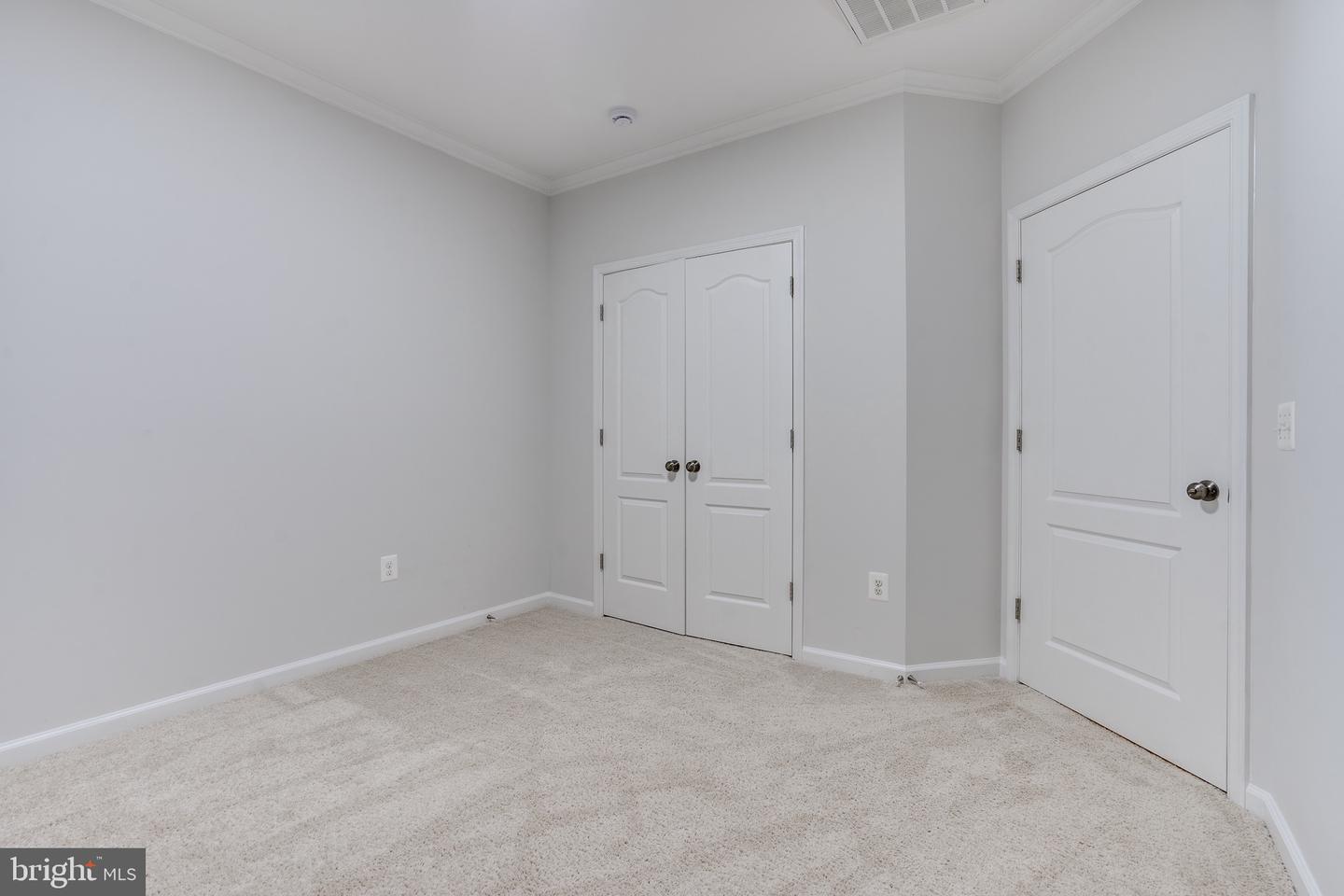 24636 WOOLLY MAMMOTH TER #401, ALDIE, Virginia 20105, 3 Bedrooms Bedrooms, ,2 BathroomsBathrooms,Residential,For sale,24636 WOOLLY MAMMOTH TER #401,VALO2106110 MLS # VALO2106110