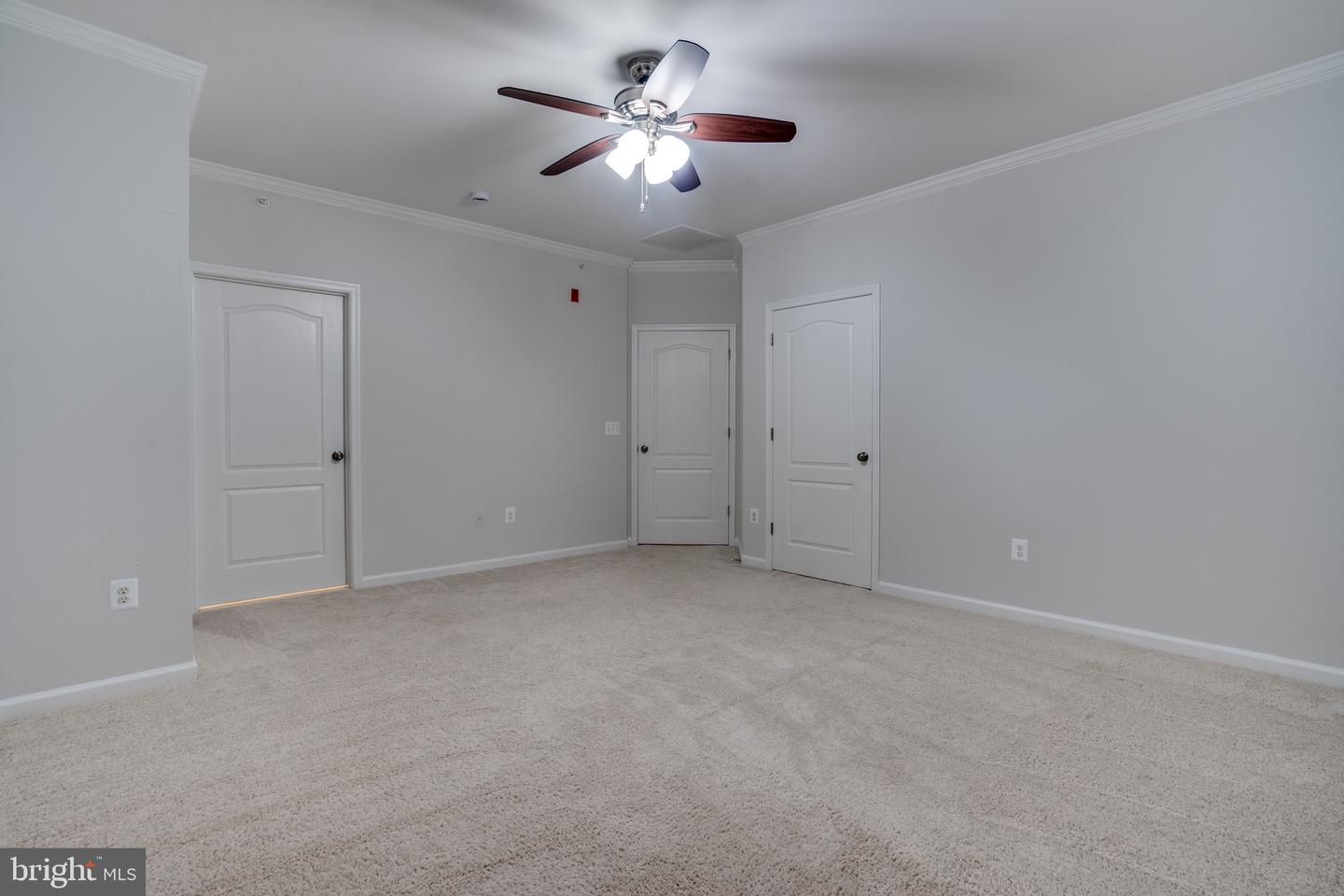 24636 WOOLLY MAMMOTH TER #401, ALDIE, Virginia 20105, 3 Bedrooms Bedrooms, ,2 BathroomsBathrooms,Residential,For sale,24636 WOOLLY MAMMOTH TER #401,VALO2106110 MLS # VALO2106110