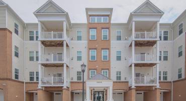 24636 WOOLLY MAMMOTH TER #401, ALDIE, Virginia 20105, 3 Bedrooms Bedrooms, ,2 BathroomsBathrooms,Residential,For sale,24636 WOOLLY MAMMOTH TER #401,VALO2106110 MLS # VALO2106110