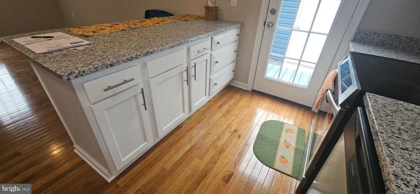 115 ROBIN AVE, STEPHENS CITY, Virginia 22655, 3 Bedrooms Bedrooms, ,2 BathroomsBathrooms,Residential,For sale,115 ROBIN AVE,VAFV2036624 MLS # VAFV2036624