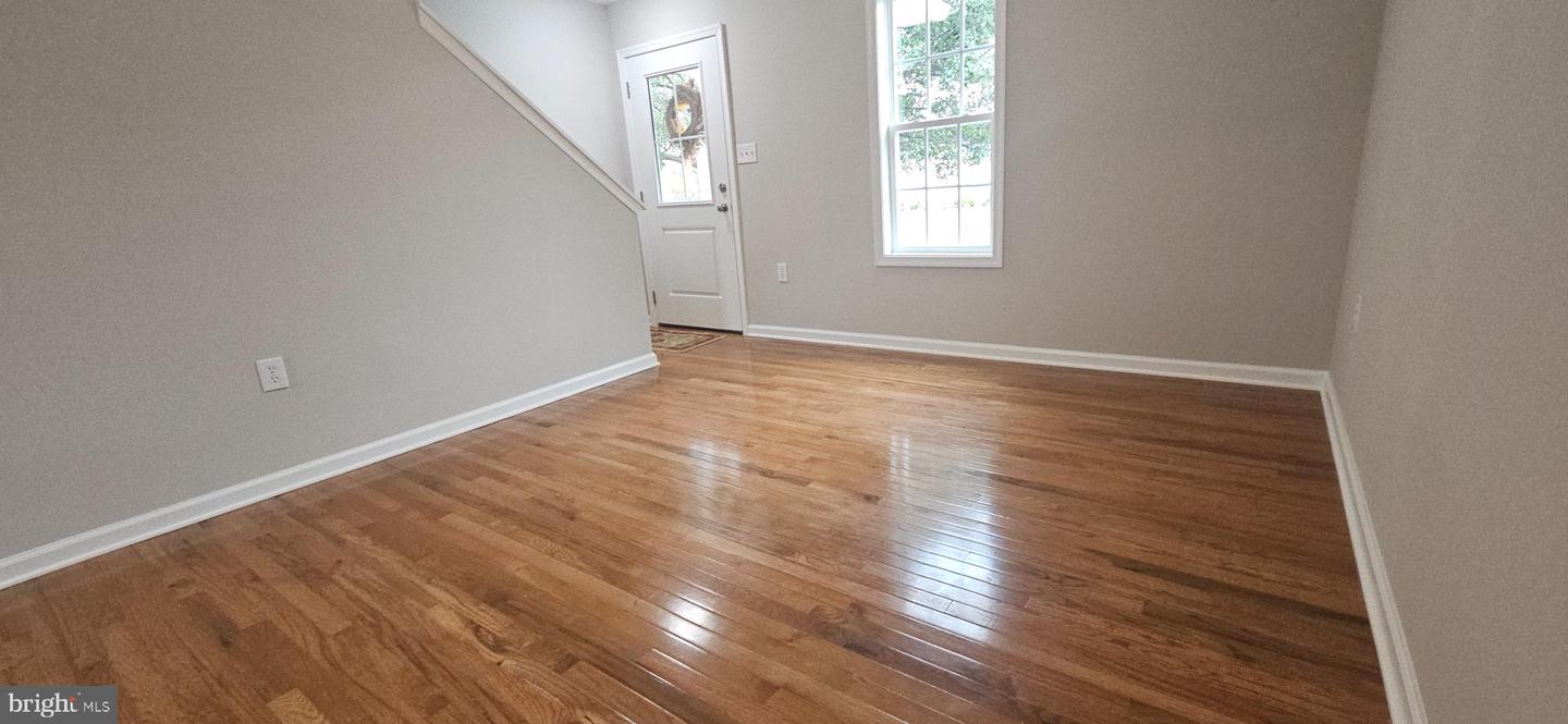 115 ROBIN AVE, STEPHENS CITY, Virginia 22655, 3 Bedrooms Bedrooms, ,2 BathroomsBathrooms,Residential,For sale,115 ROBIN AVE,VAFV2036624 MLS # VAFV2036624