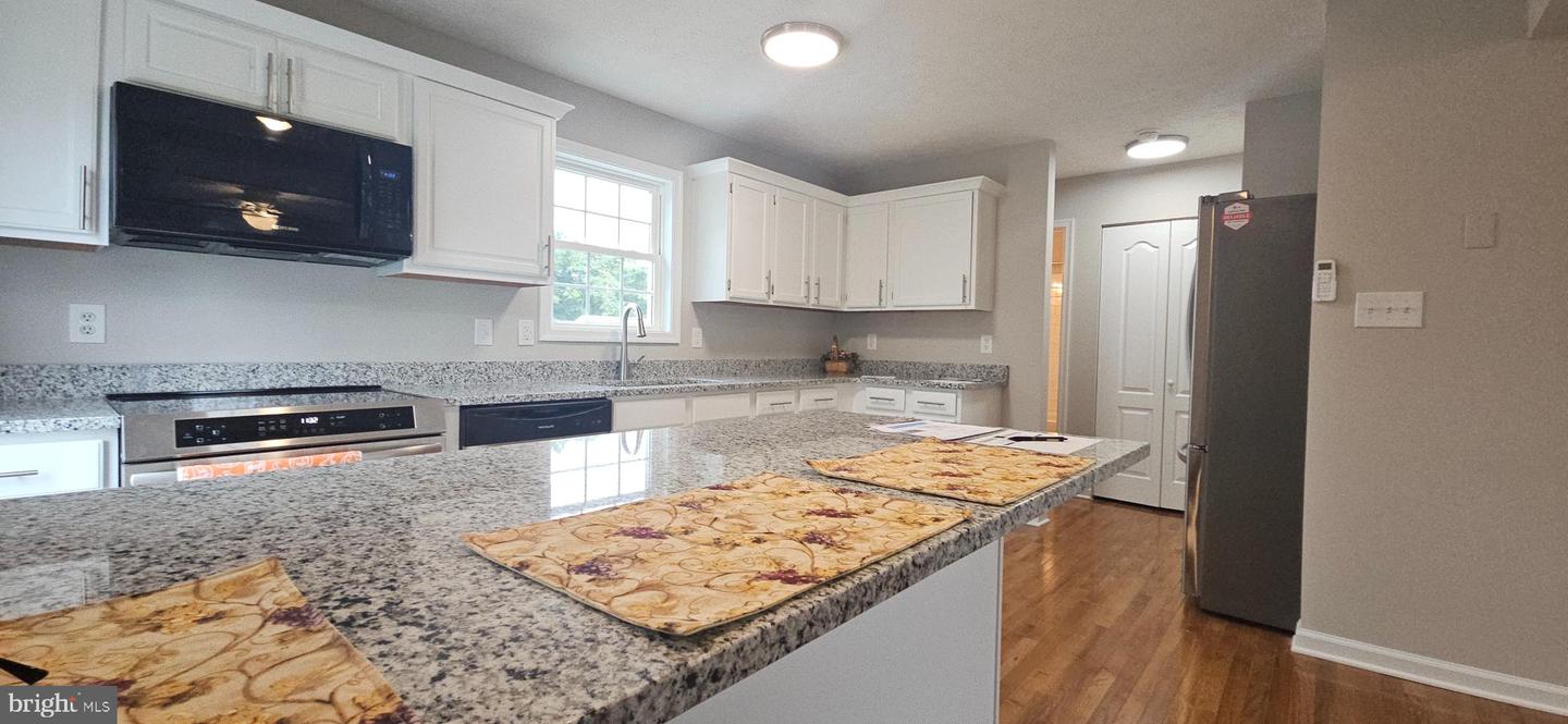 115 ROBIN AVE, STEPHENS CITY, Virginia 22655, 3 Bedrooms Bedrooms, ,2 BathroomsBathrooms,Residential,For sale,115 ROBIN AVE,VAFV2036624 MLS # VAFV2036624