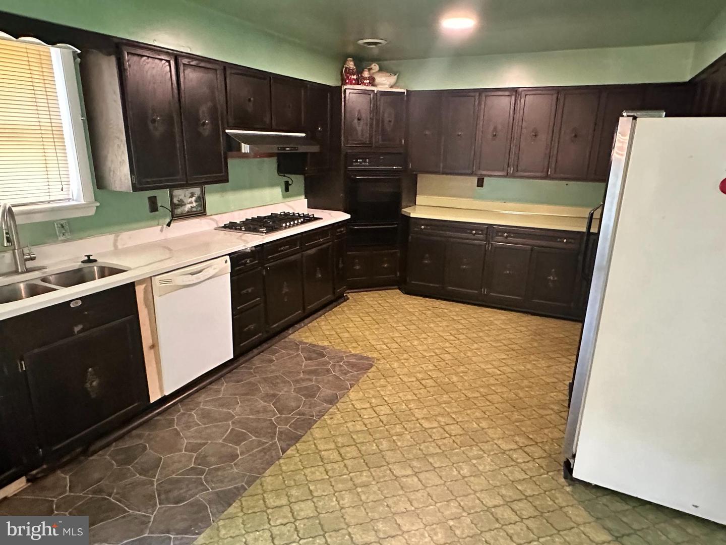 1700 COLLINGWOOD RD, ALEXANDRIA, Virginia 22308, 3 Bedrooms Bedrooms, ,2 BathroomsBathrooms,Residential,For sale,1700 COLLINGWOOD RD,VAFX2265506 MLS # VAFX2265506