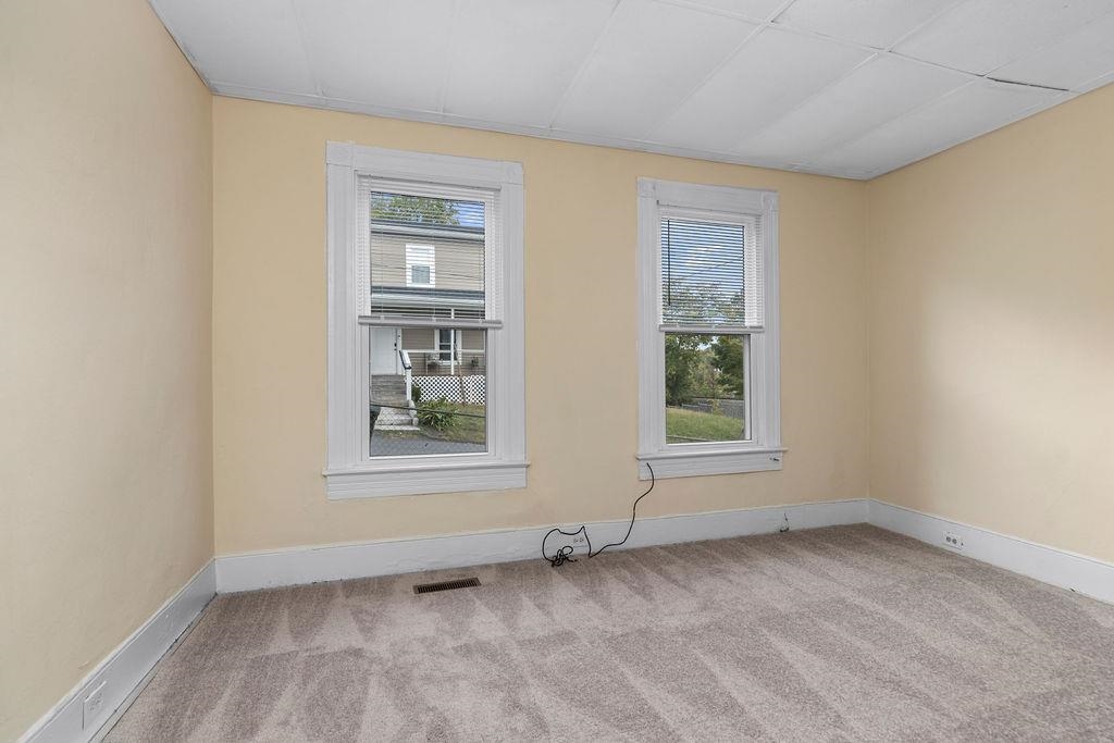 801 STUART ST, STAUNTON, Virginia 24401, 3 Bedrooms Bedrooms, ,2 BathroomsBathrooms,Residential,801 STUART ST,670052 MLS # 670052