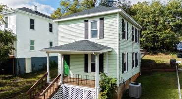 801 STUART ST, STAUNTON, Virginia 24401, 3 Bedrooms Bedrooms, ,2 BathroomsBathrooms,Residential,801 STUART ST,670052 MLS # 670052