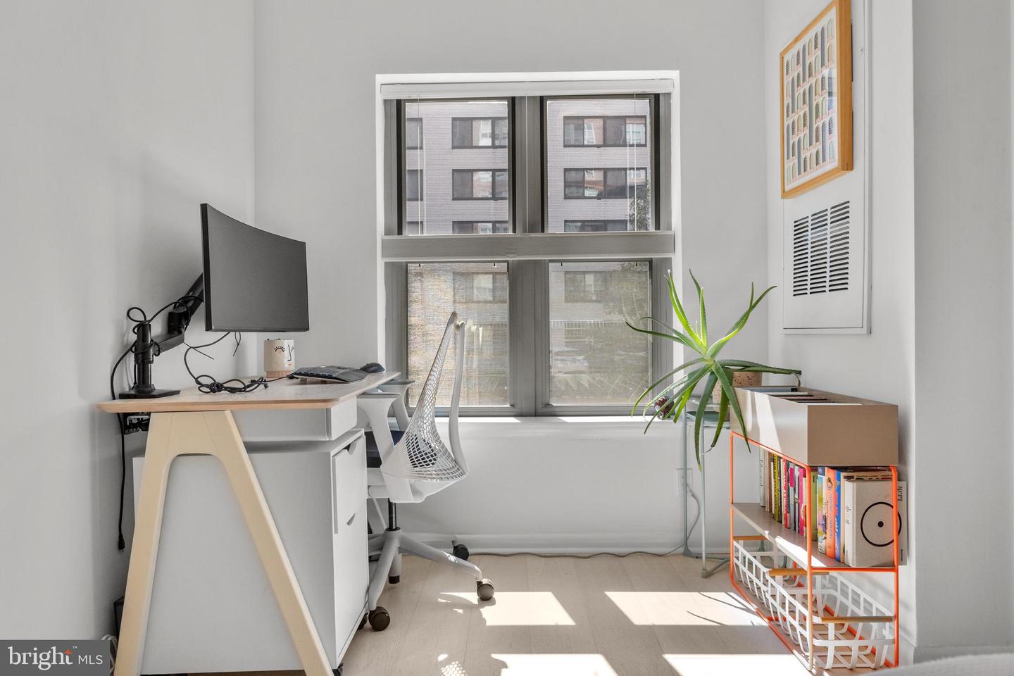 1300 N ST NW #110, WASHINGTON, District Of Columbia 20005, 1 Bedroom Bedrooms, ,1 BathroomBathrooms,Residential,For sale,1300 N ST NW #110,DCDC2221902 MLS # DCDC2221902