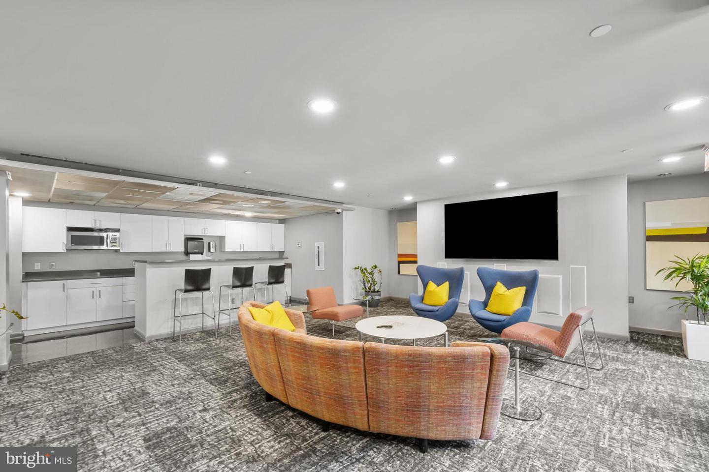 1300 N ST NW #110, WASHINGTON, District Of Columbia 20005, 1 Bedroom Bedrooms, ,1 BathroomBathrooms,Residential,For sale,1300 N ST NW #110,DCDC2221902 MLS # DCDC2221902