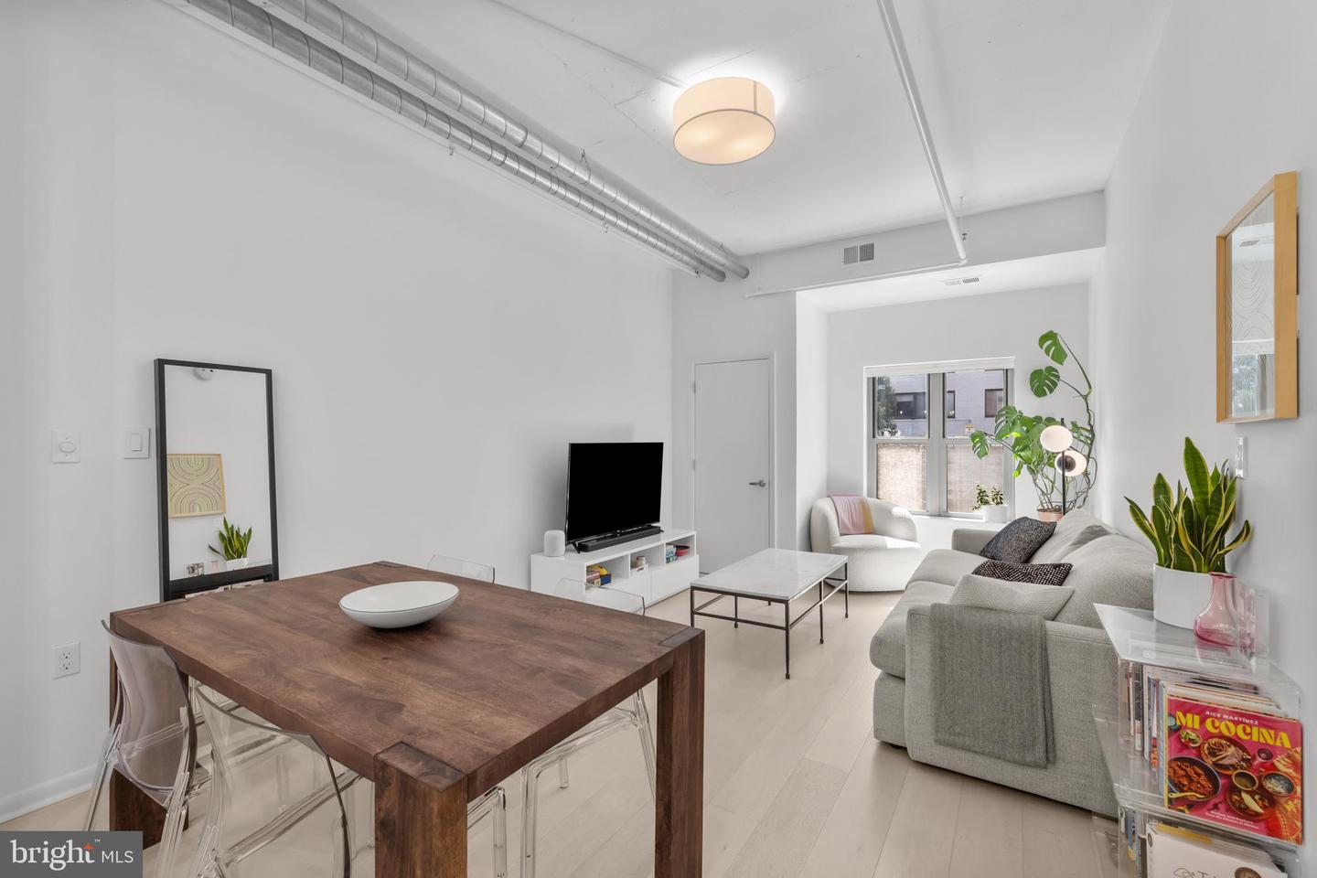 1300 N ST NW #110, WASHINGTON, District Of Columbia 20005, 1 Bedroom Bedrooms, ,1 BathroomBathrooms,Residential,For sale,1300 N ST NW #110,DCDC2221902 MLS # DCDC2221902