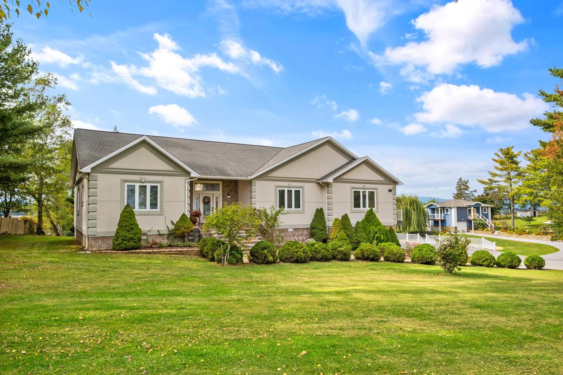 76 CENTERVILLE RD, BRIDGEWATER, Virginia 22812, 5 Bedrooms Bedrooms, ,5 BathroomsBathrooms,Residential,76 CENTERVILLE RD,670042 MLS # 670042