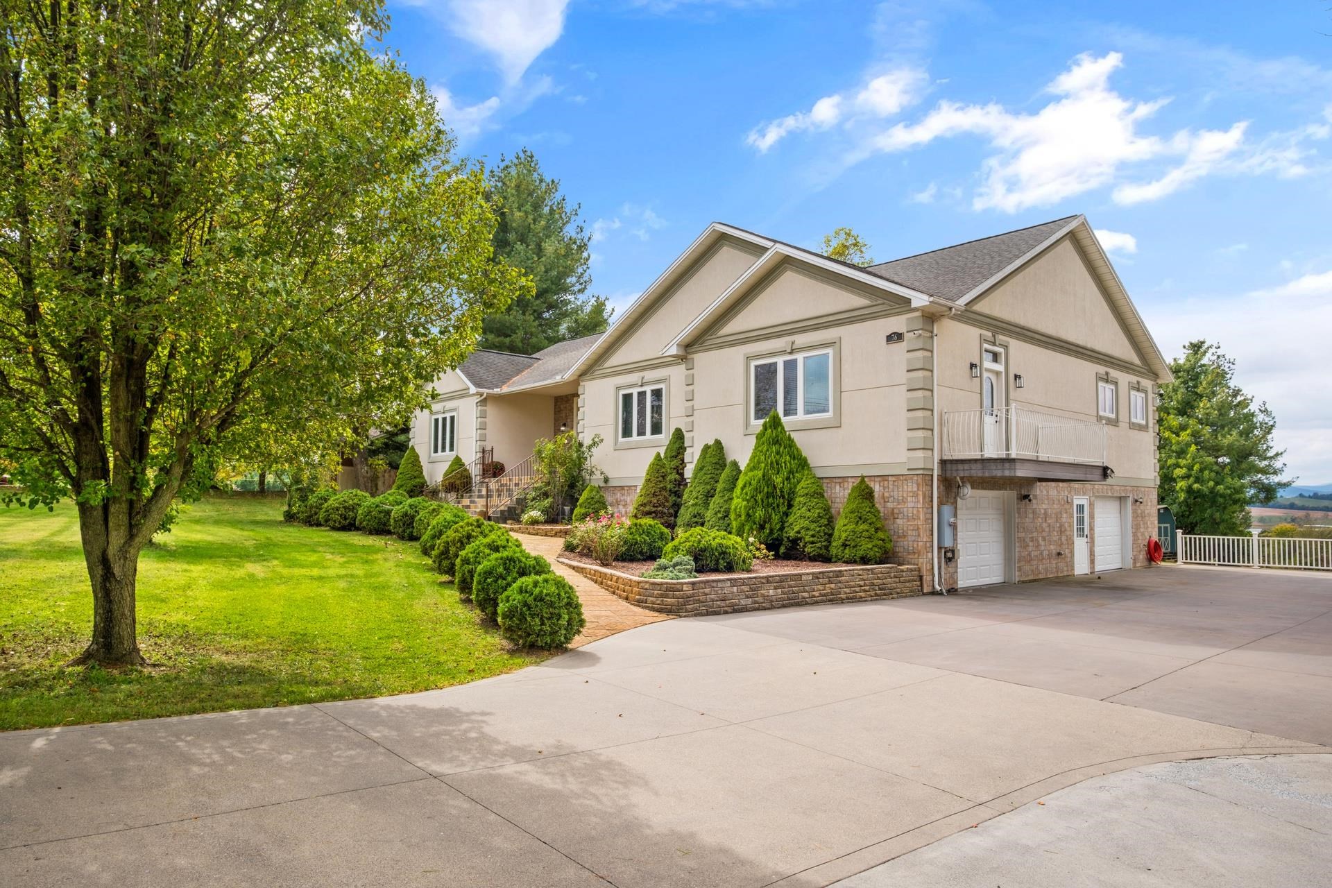 76 CENTERVILLE RD, BRIDGEWATER, Virginia 22812, 5 Bedrooms Bedrooms, ,5 BathroomsBathrooms,Residential,76 CENTERVILLE RD,670042 MLS # 670042