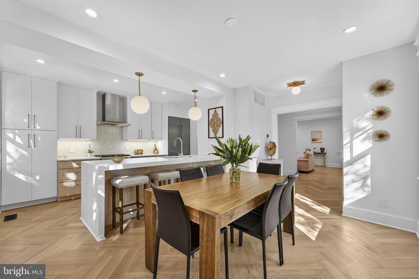 2338 39TH ST NW, WASHINGTON, District Of Columbia 20007, 4 Bedrooms Bedrooms, ,3 BathroomsBathrooms,Residential,For sale,2338 39TH ST NW,DCDC2224196 MLS # DCDC2224196