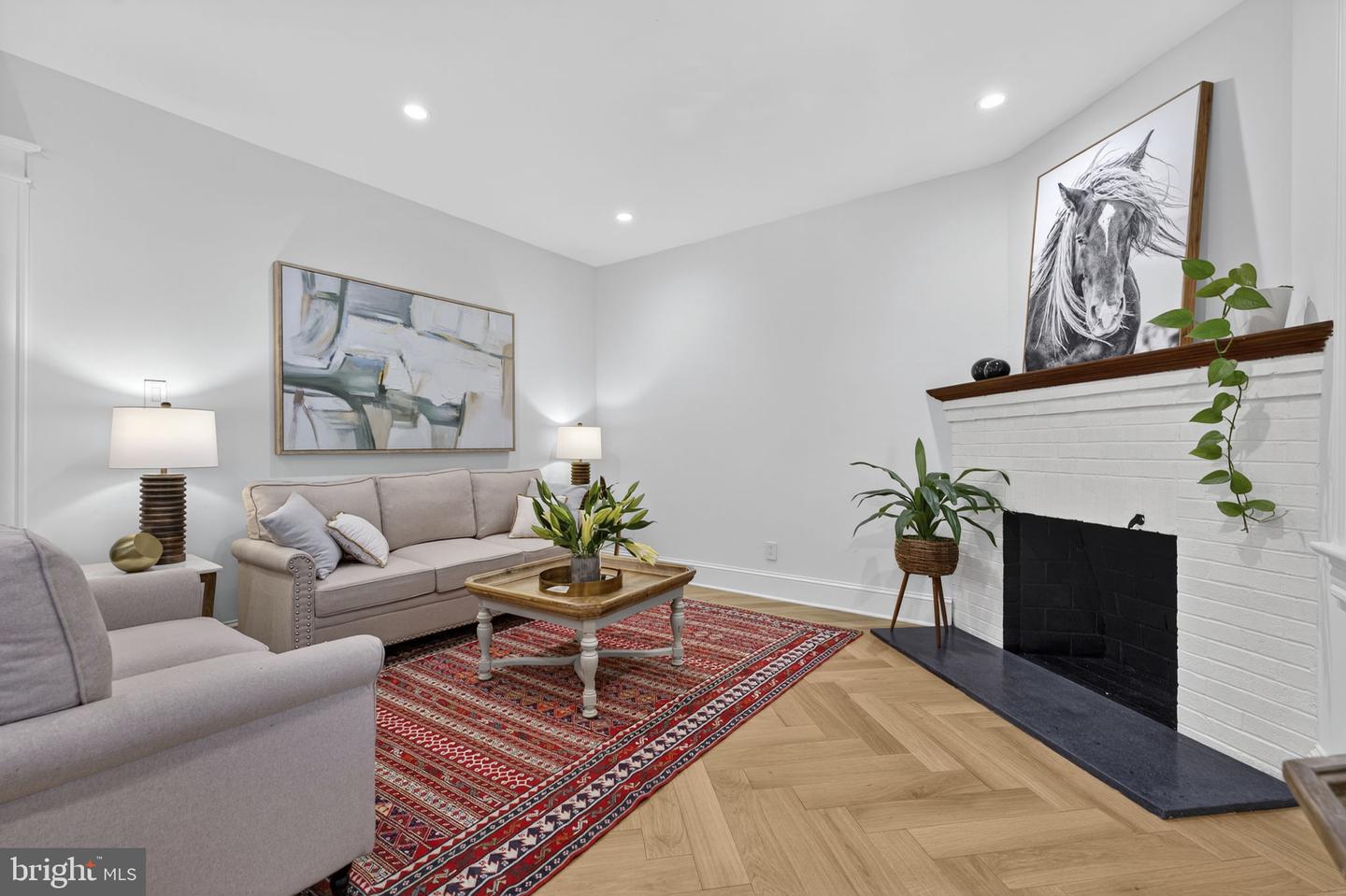 2338 39TH ST NW, WASHINGTON, District Of Columbia 20007, 4 Bedrooms Bedrooms, ,3 BathroomsBathrooms,Residential,For sale,2338 39TH ST NW,DCDC2224196 MLS # DCDC2224196