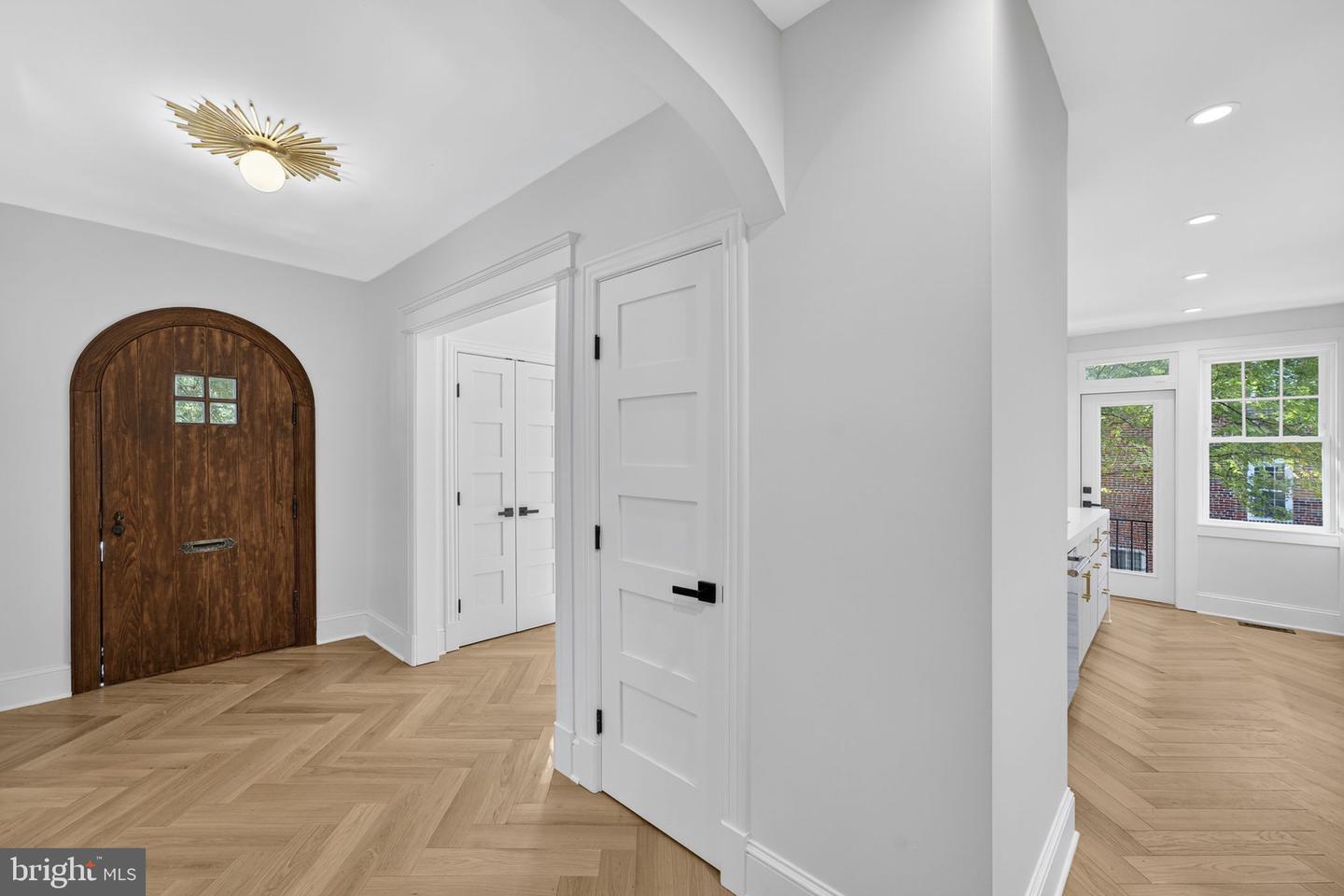 2338 39TH ST NW, WASHINGTON, District Of Columbia 20007, 4 Bedrooms Bedrooms, ,3 BathroomsBathrooms,Residential,For sale,2338 39TH ST NW,DCDC2224196 MLS # DCDC2224196
