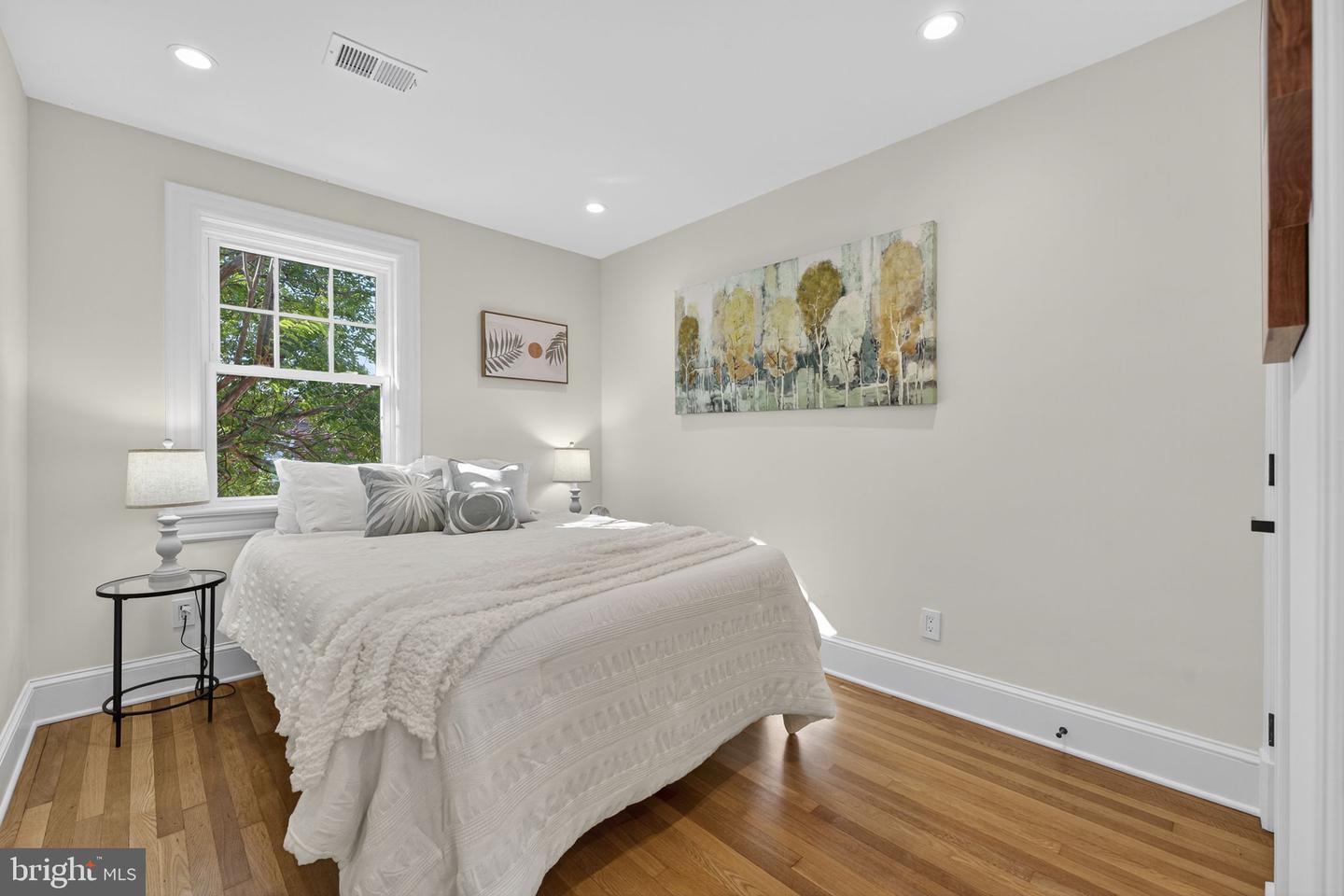 2338 39TH ST NW, WASHINGTON, District Of Columbia 20007, 4 Bedrooms Bedrooms, ,3 BathroomsBathrooms,Residential,For sale,2338 39TH ST NW,DCDC2224196 MLS # DCDC2224196