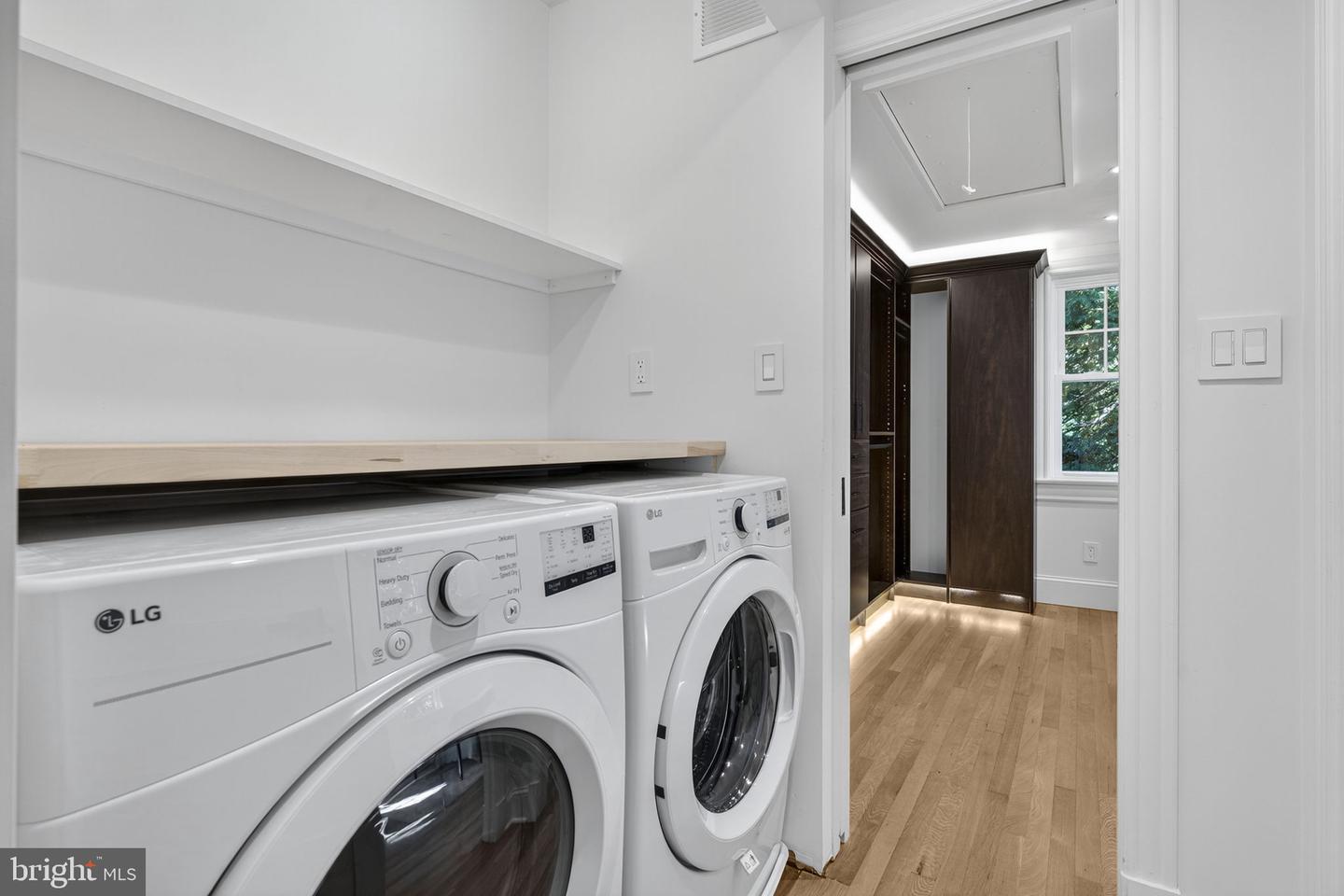 2338 39TH ST NW, WASHINGTON, District Of Columbia 20007, 4 Bedrooms Bedrooms, ,3 BathroomsBathrooms,Residential,For sale,2338 39TH ST NW,DCDC2224196 MLS # DCDC2224196