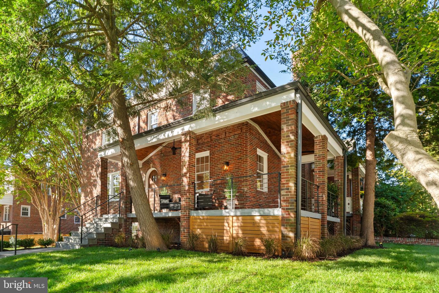 2338 39TH ST NW, WASHINGTON, District Of Columbia 20007, 4 Bedrooms Bedrooms, ,3 BathroomsBathrooms,Residential,For sale,2338 39TH ST NW,DCDC2224196 MLS # DCDC2224196