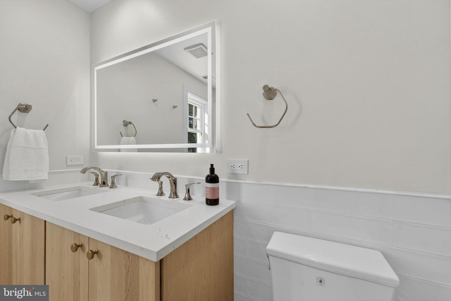 2338 39TH ST NW, WASHINGTON, District Of Columbia 20007, 4 Bedrooms Bedrooms, ,3 BathroomsBathrooms,Residential,For sale,2338 39TH ST NW,DCDC2224196 MLS # DCDC2224196