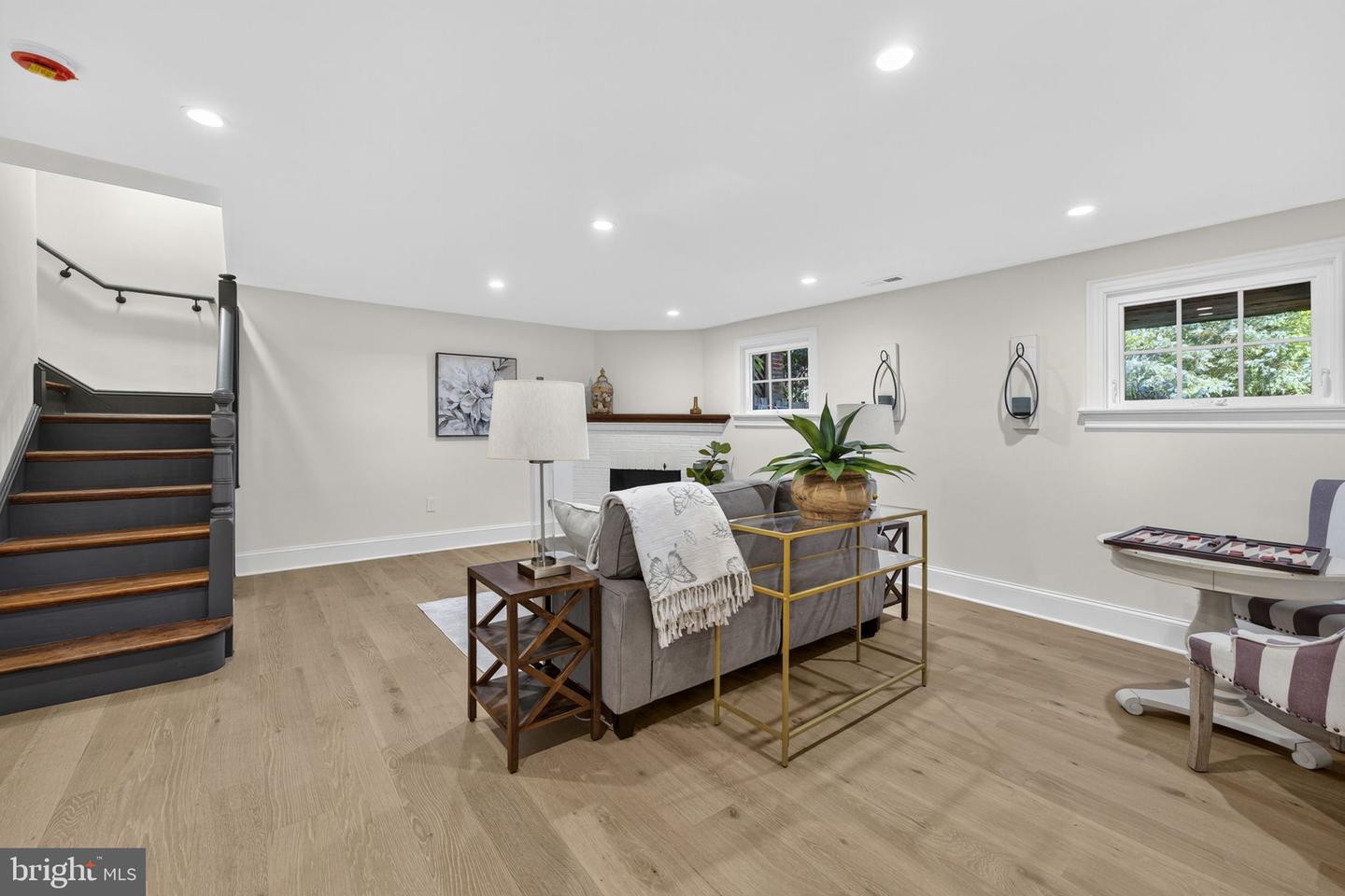 2338 39TH ST NW, WASHINGTON, District Of Columbia 20007, 4 Bedrooms Bedrooms, ,3 BathroomsBathrooms,Residential,For sale,2338 39TH ST NW,DCDC2224196 MLS # DCDC2224196
