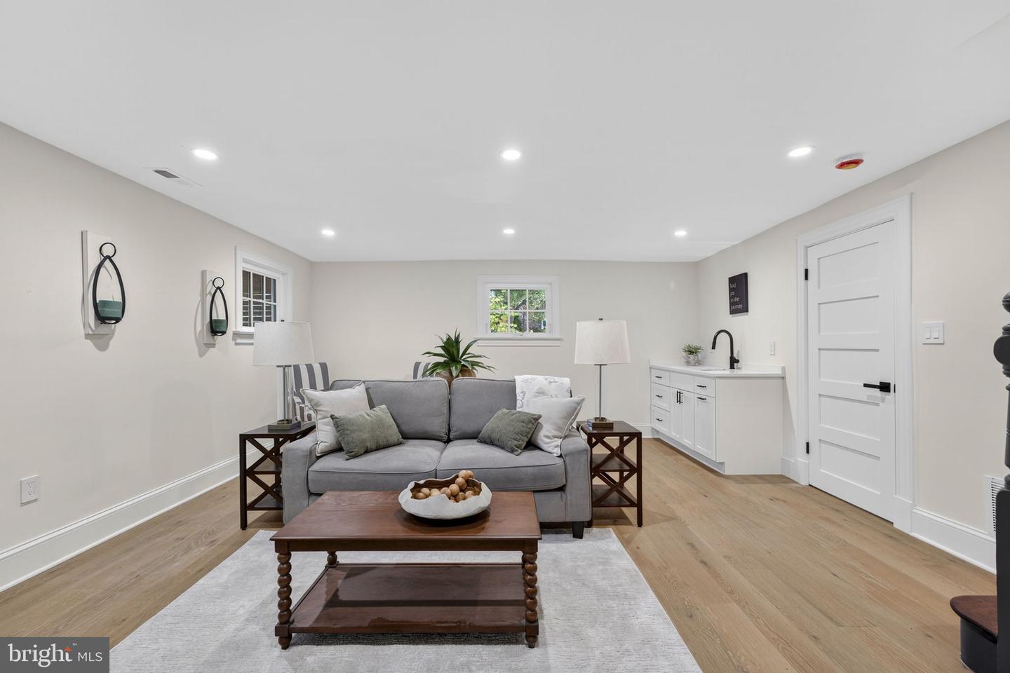 2338 39TH ST NW, WASHINGTON, District Of Columbia 20007, 4 Bedrooms Bedrooms, ,3 BathroomsBathrooms,Residential,For sale,2338 39TH ST NW,DCDC2224196 MLS # DCDC2224196