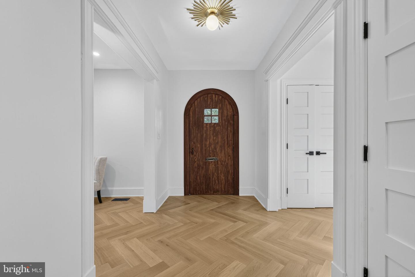 2338 39TH ST NW, WASHINGTON, District Of Columbia 20007, 4 Bedrooms Bedrooms, ,3 BathroomsBathrooms,Residential,For sale,2338 39TH ST NW,DCDC2224196 MLS # DCDC2224196