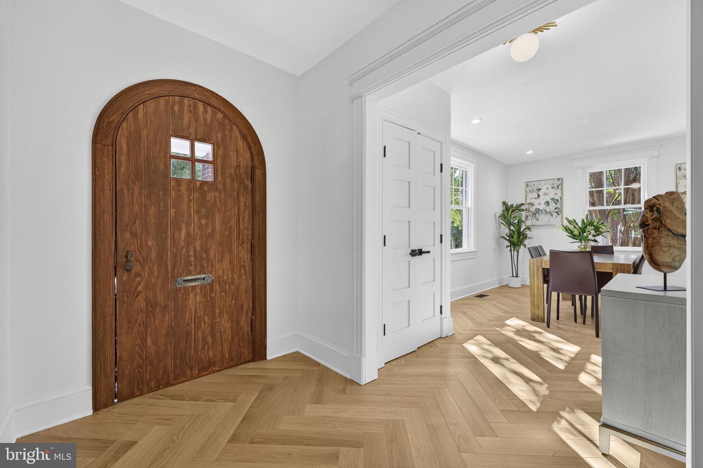 2338 39TH ST NW, WASHINGTON, District Of Columbia 20007, 4 Bedrooms Bedrooms, ,3 BathroomsBathrooms,Residential,For sale,2338 39TH ST NW,DCDC2224196 MLS # DCDC2224196